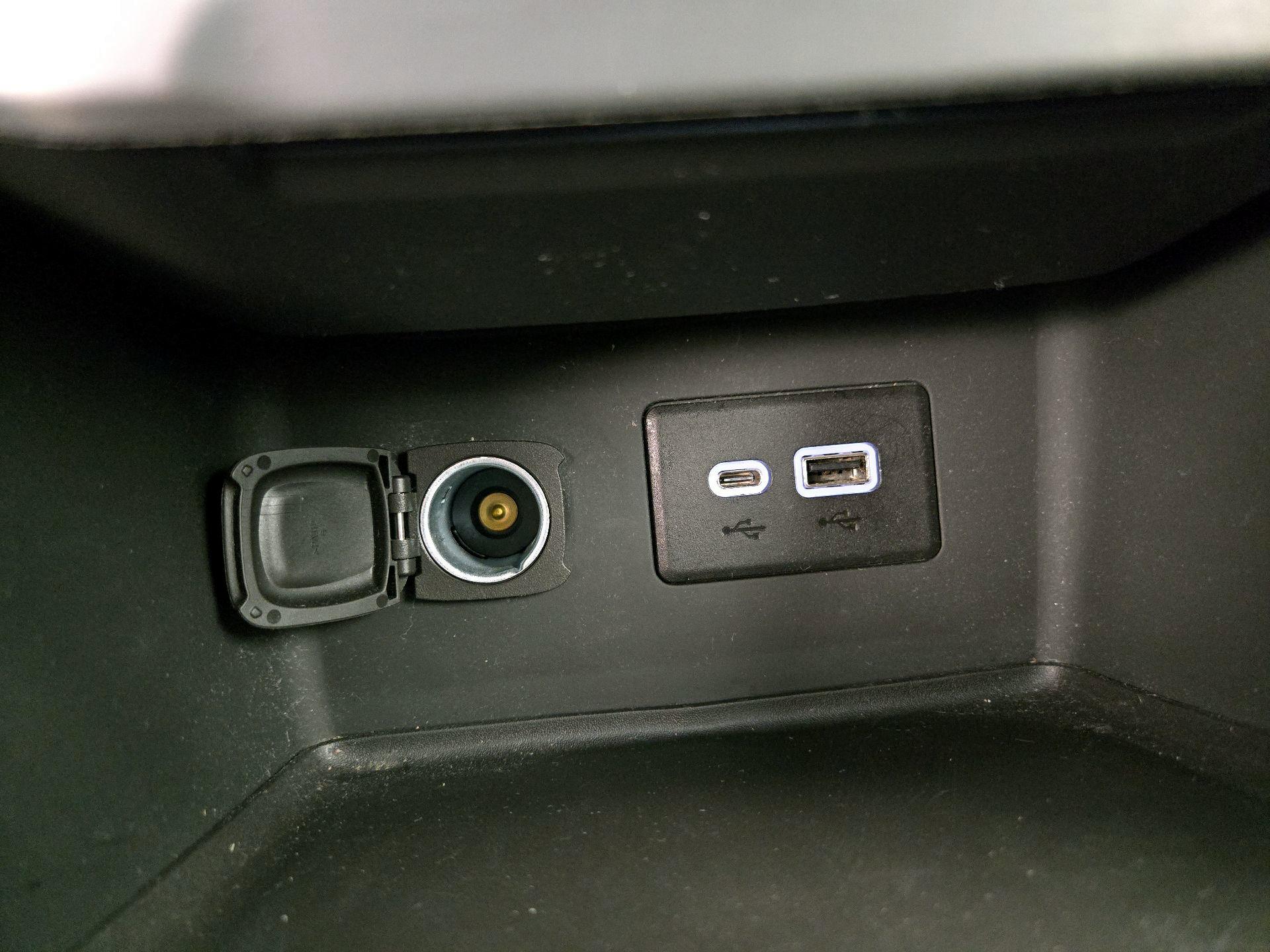 Thumbnail: 2022 GMC Acadia - 18