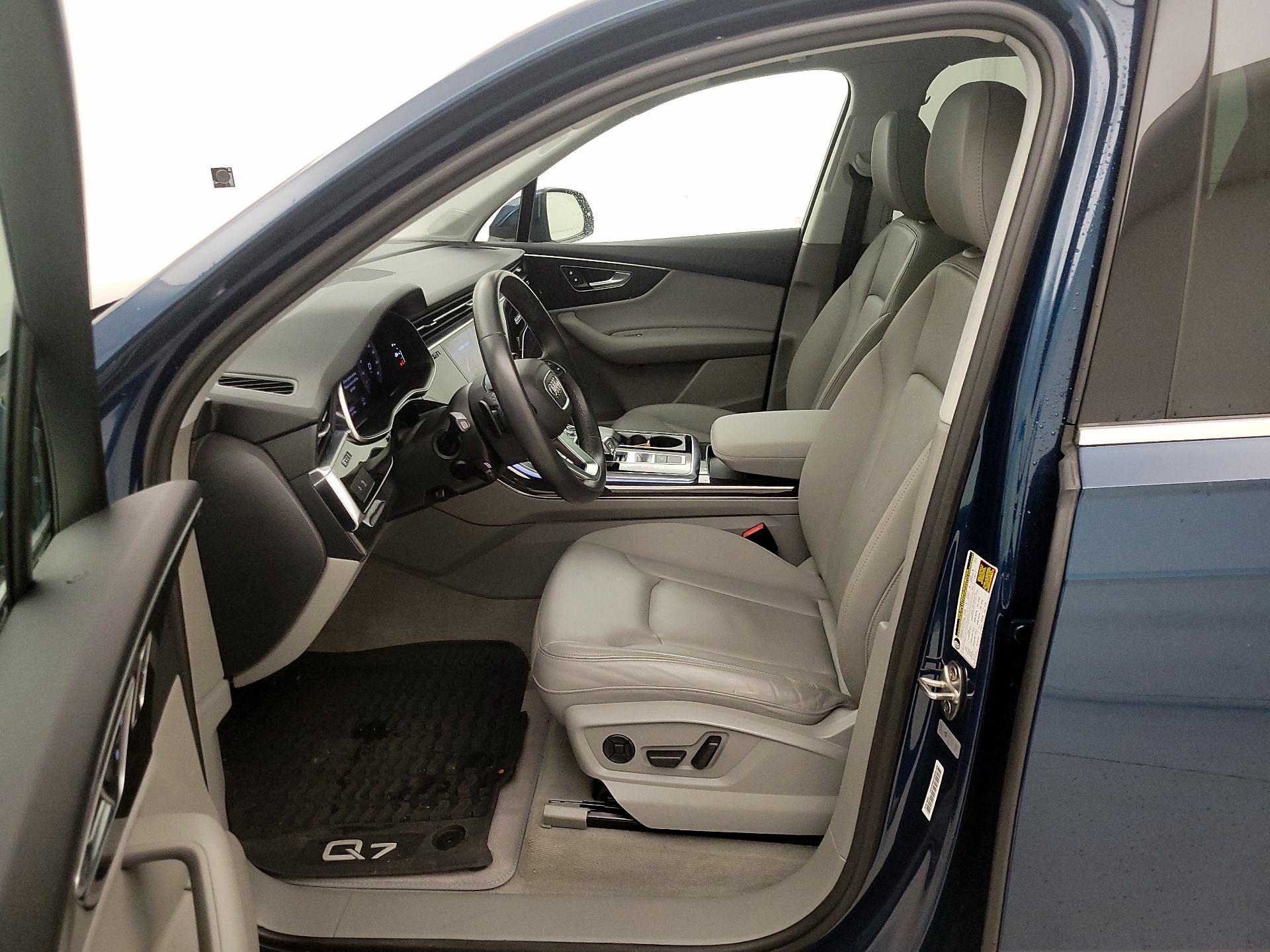 Thumbnail: 2021 Audi Q7 - 11