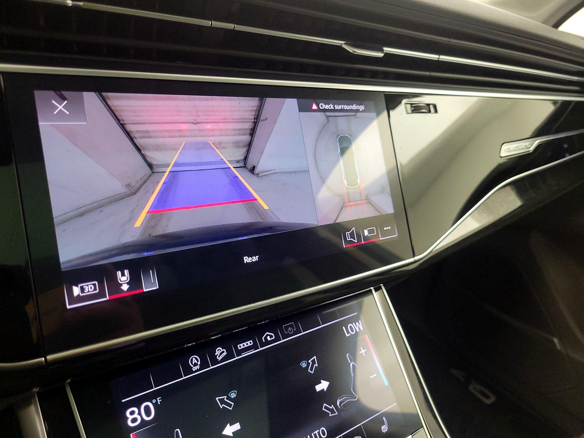 Thumbnail: 2021 Audi Q7 - 13