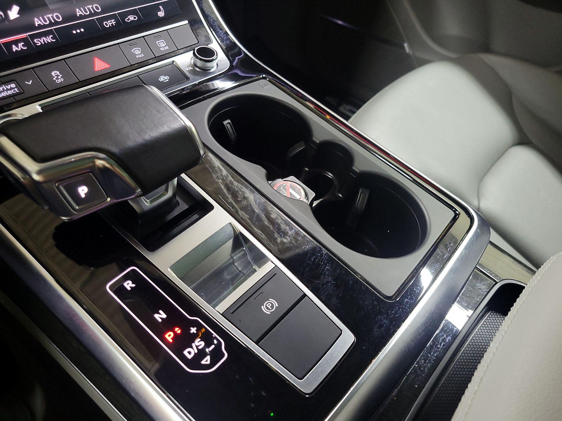 Thumbnail: 2021 Audi Q7 - 16