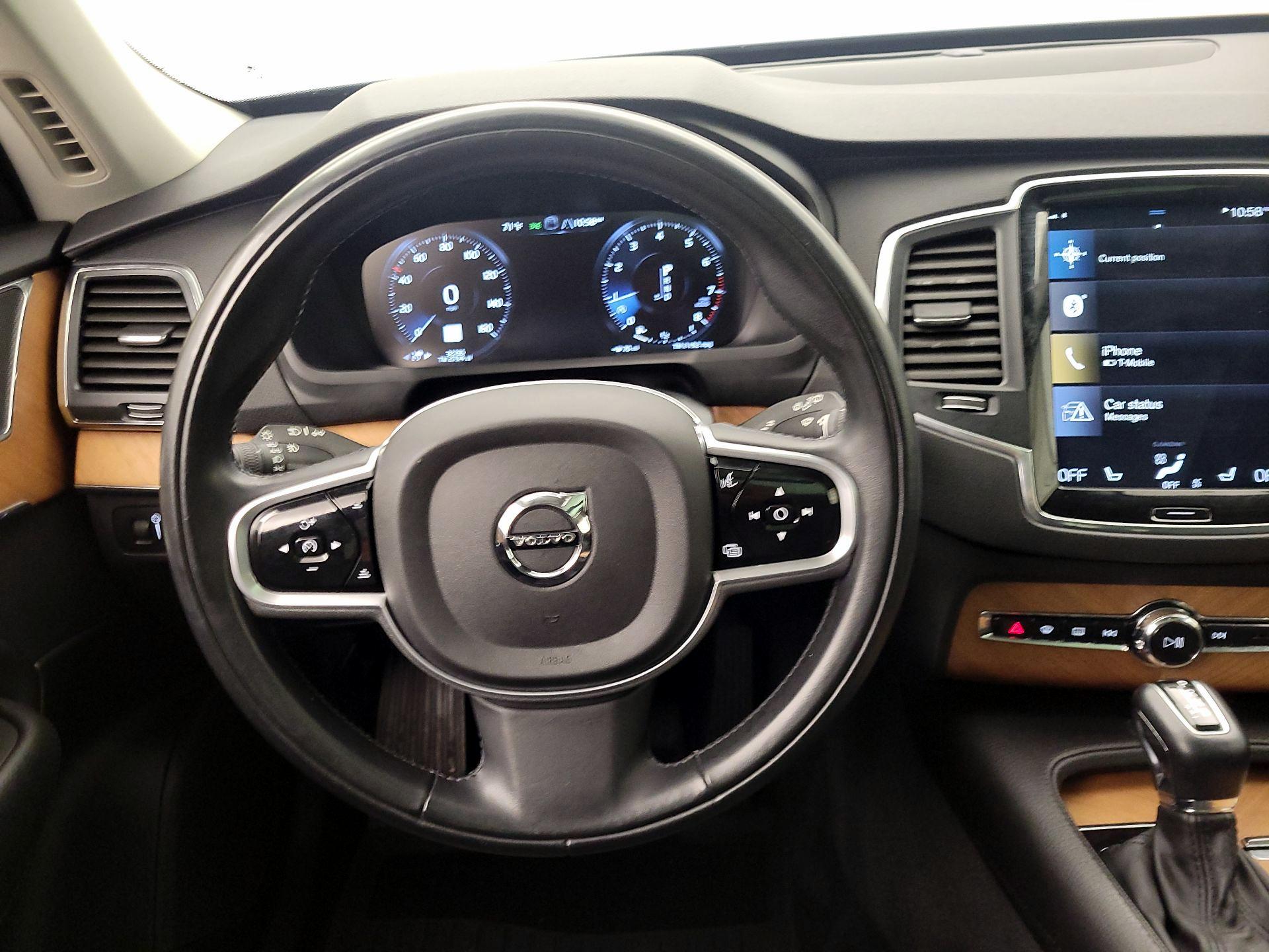 Thumbnail: 2022 Volvo XC90 - 10