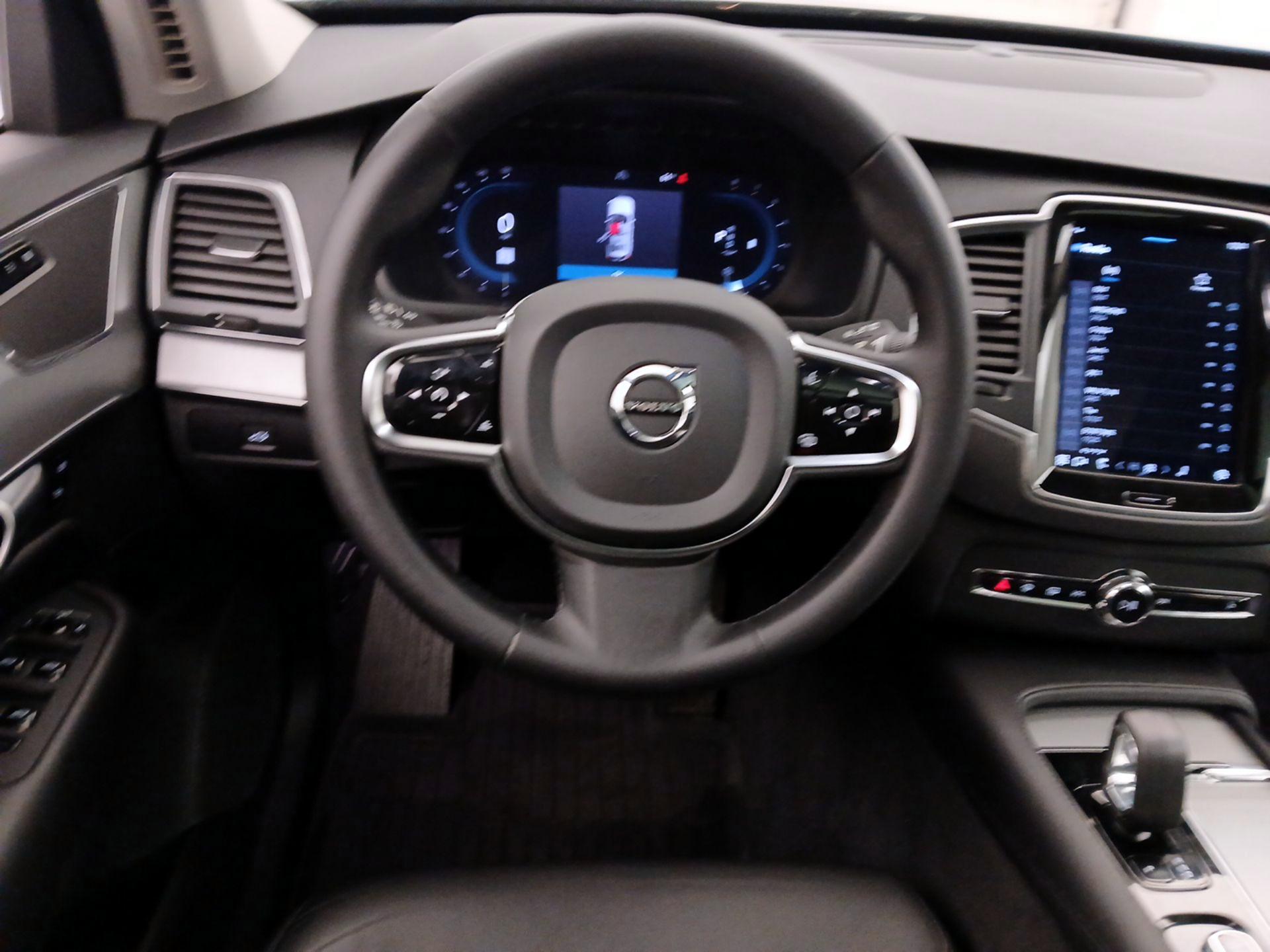 Thumbnail: 2024 Volvo XC90 - 10