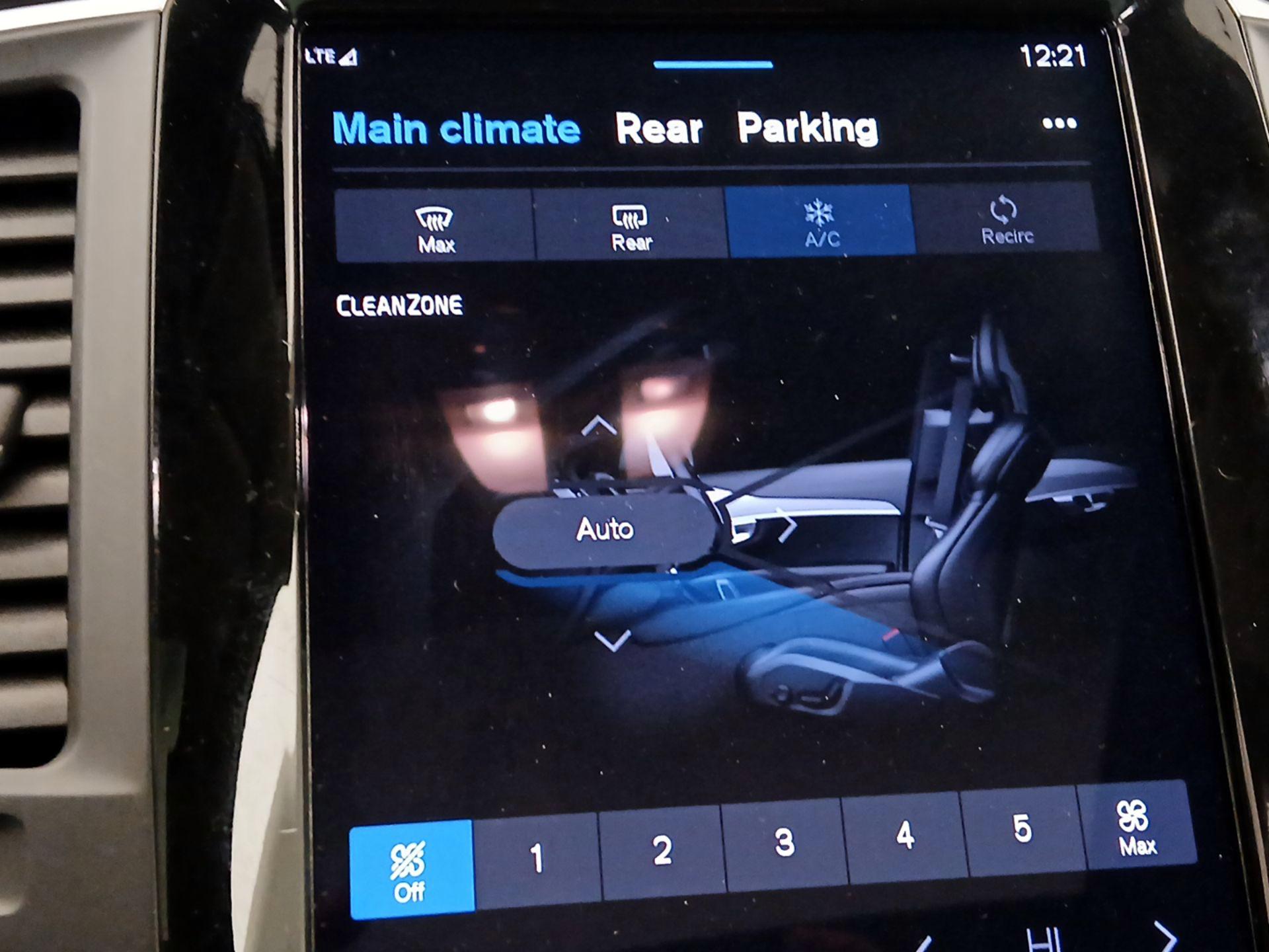 Thumbnail: 2024 Volvo XC90 - 16