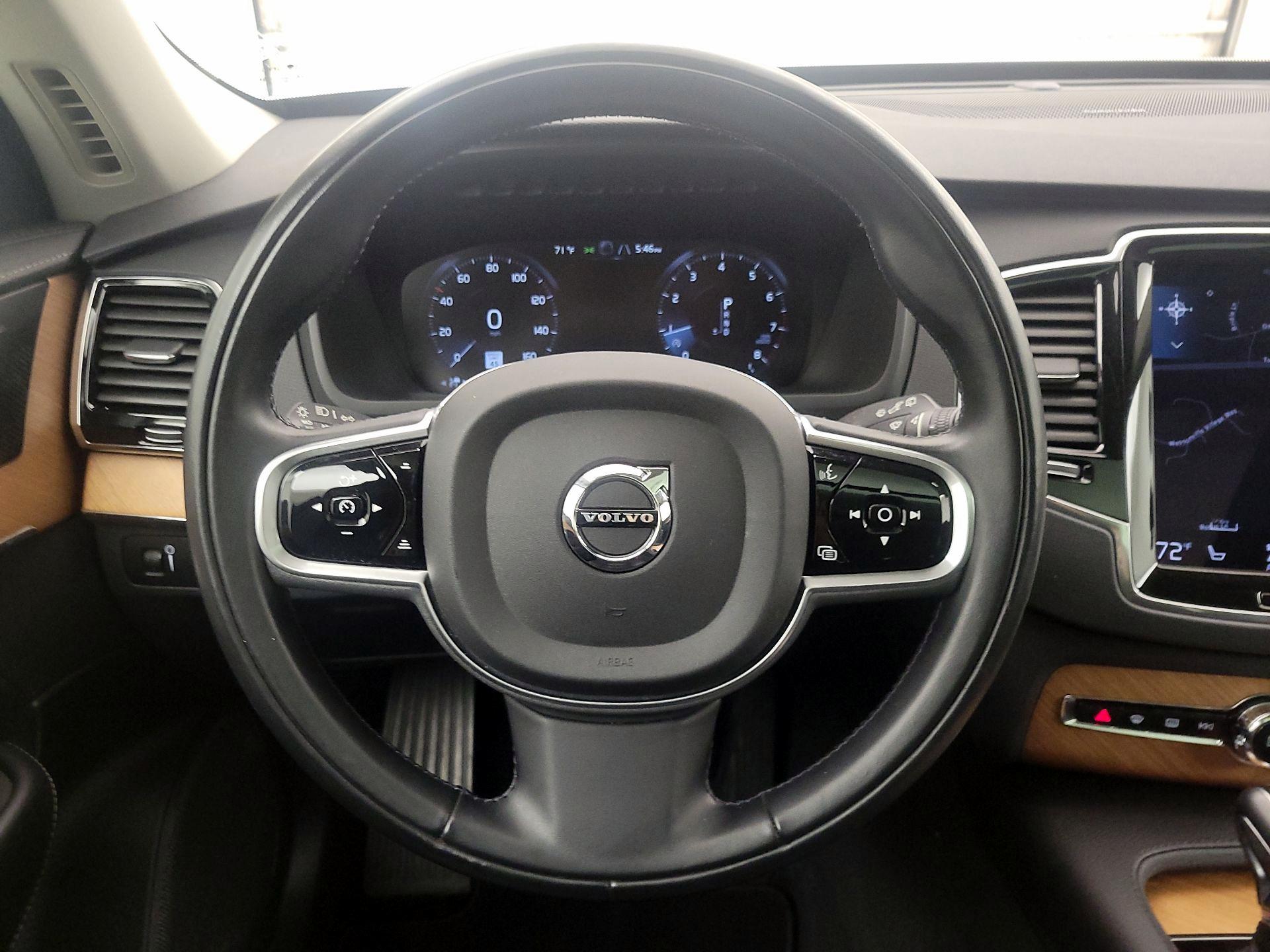 Thumbnail: 2022 Volvo XC90 - 10