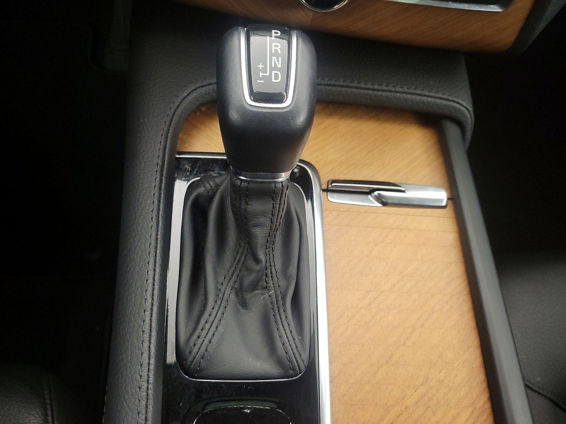 Thumbnail: 2022 Volvo XC90 - 18