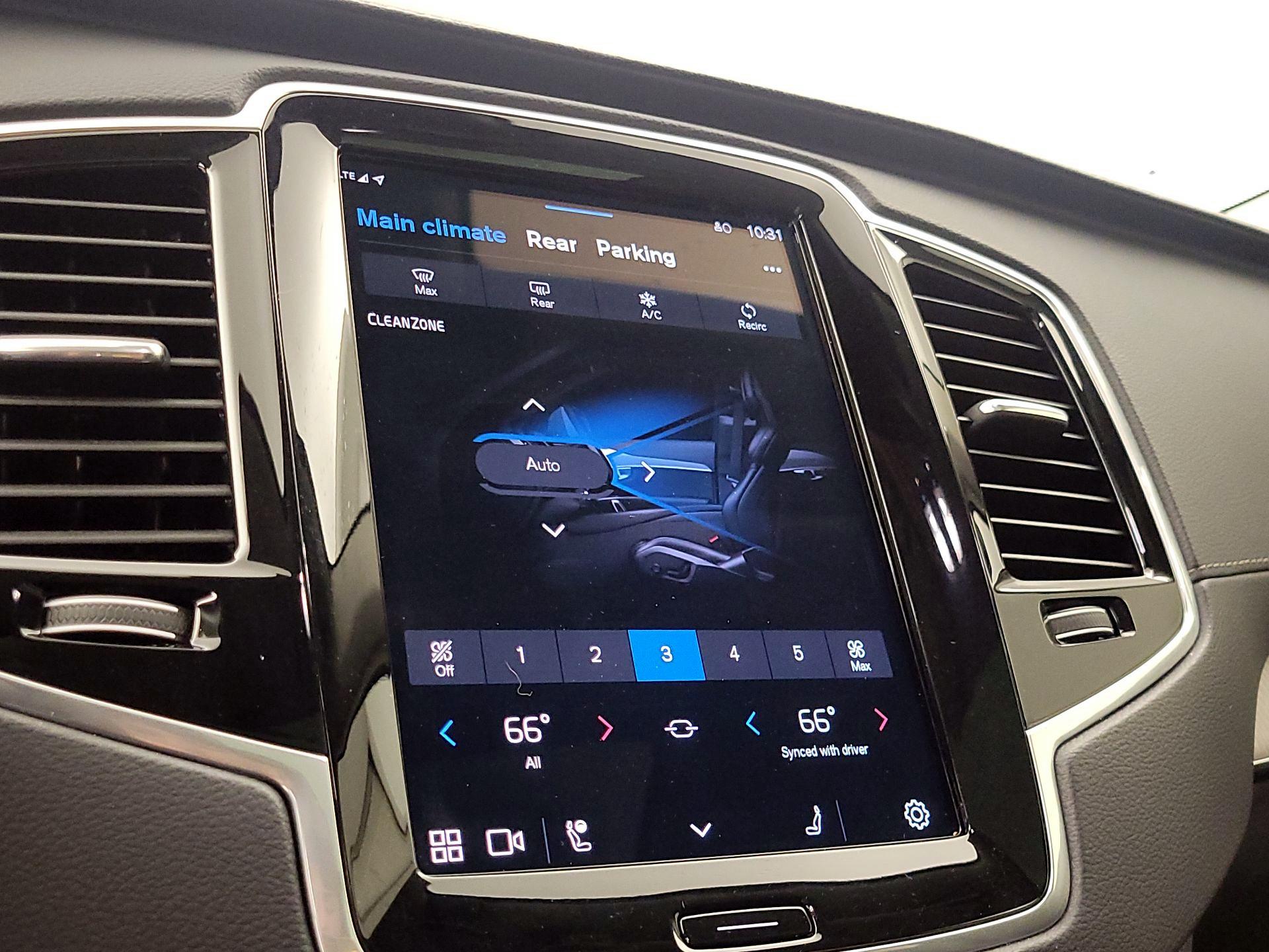 Thumbnail: 2024 Volvo XC90 - 16