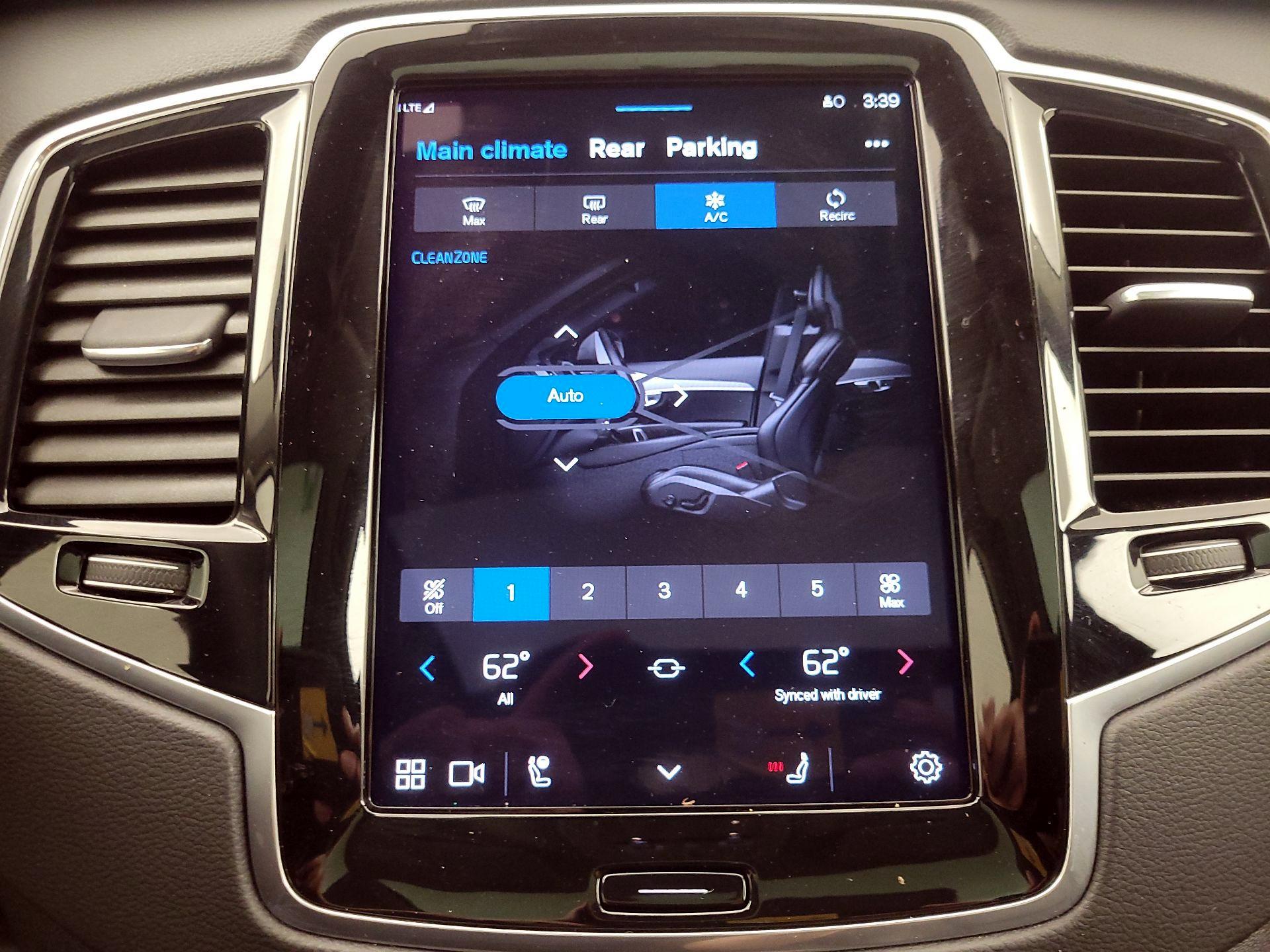 Thumbnail: 2024 Volvo XC90 - 17