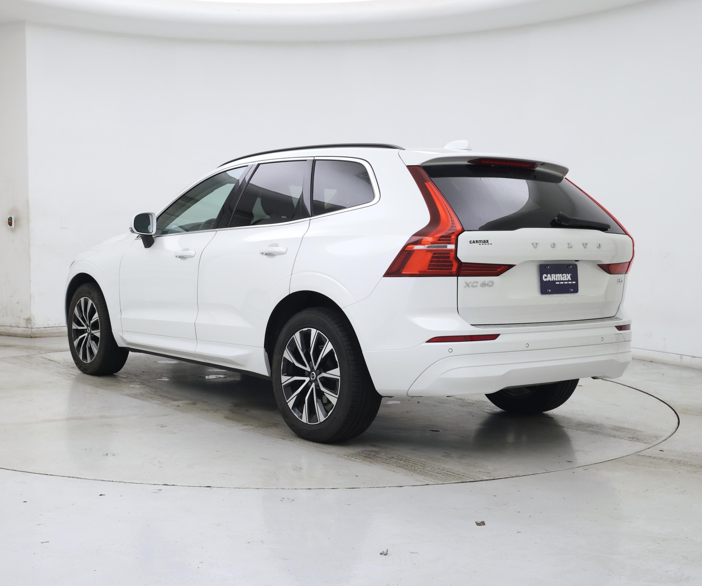 Thumbnail: 2023 Volvo XC60 - 2