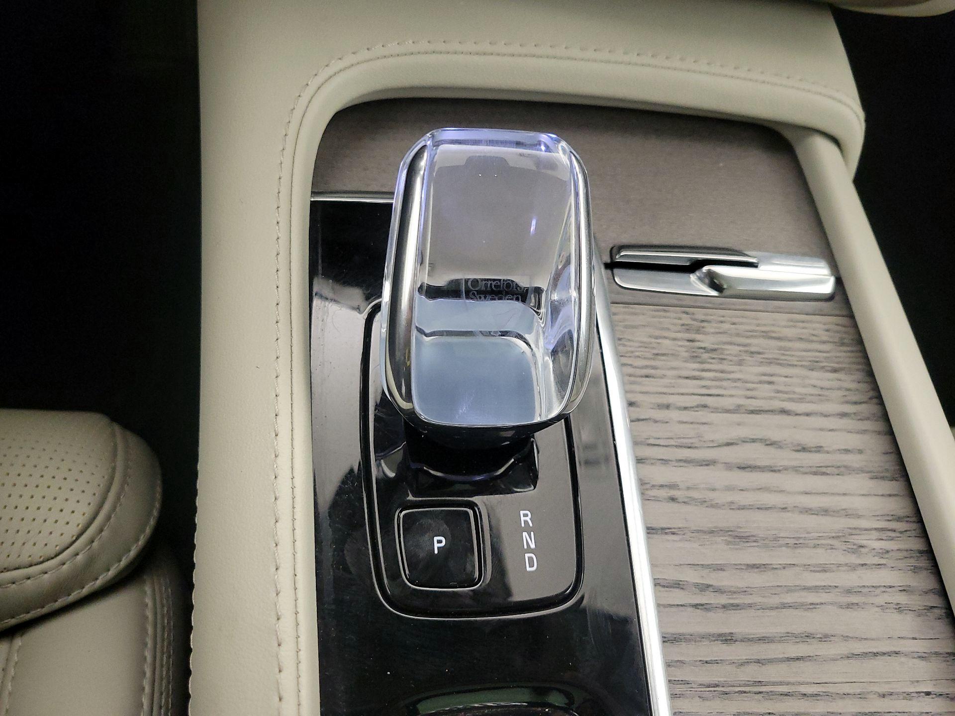 Thumbnail: 2024 Volvo XC90 - 18