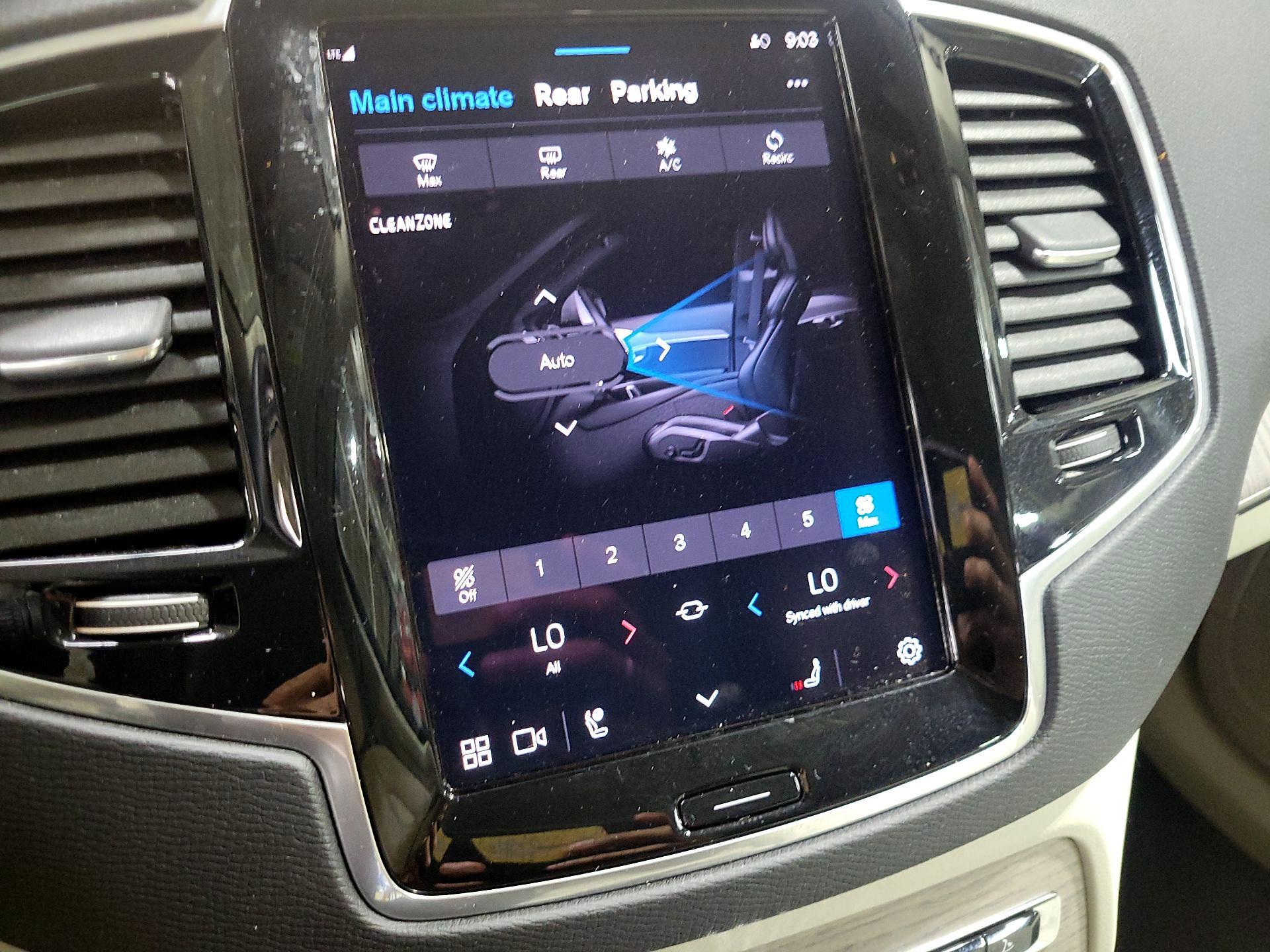 Thumbnail: 2023 Volvo XC90 - 17