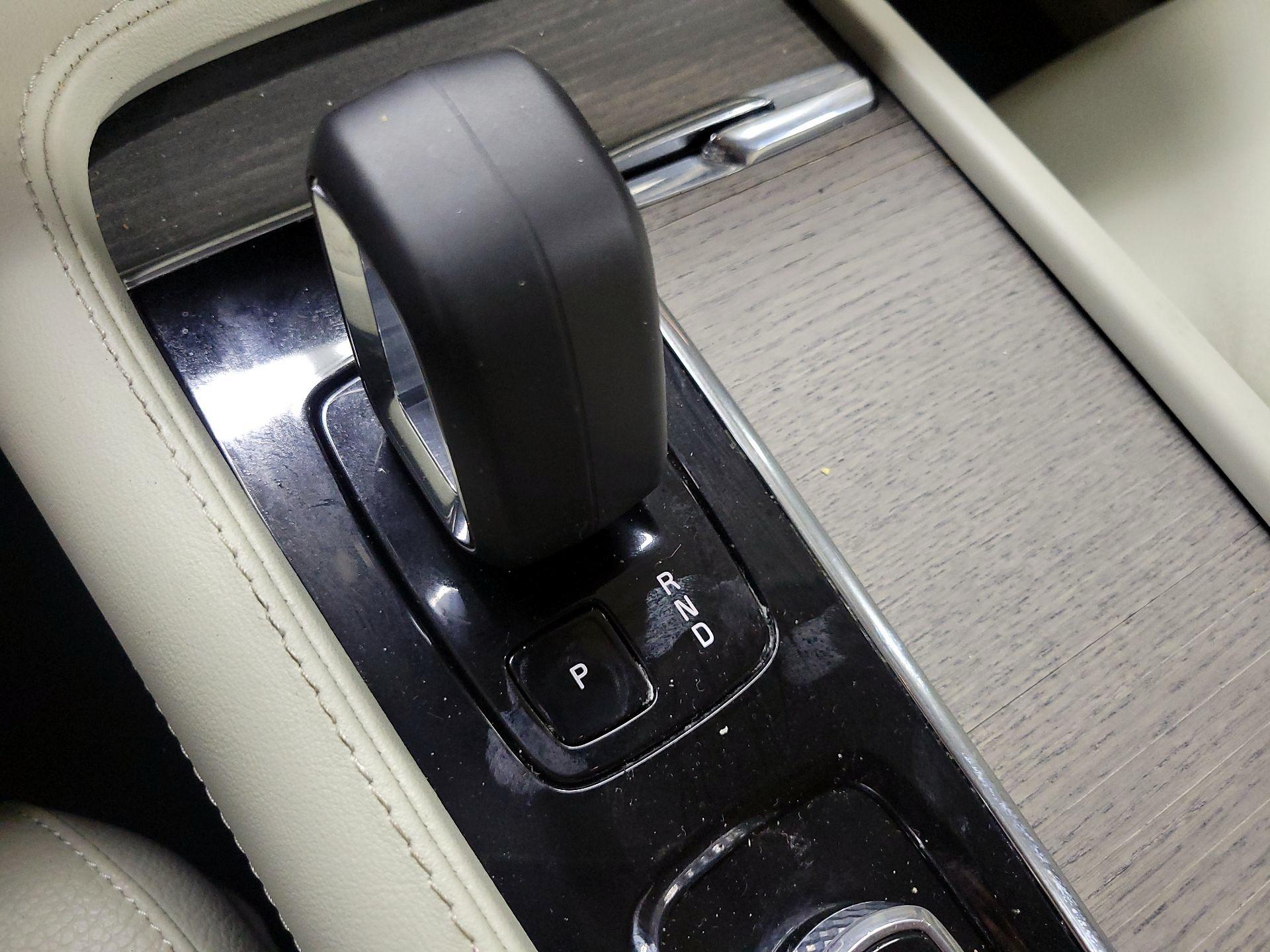 Thumbnail: 2023 Volvo XC90 - 18