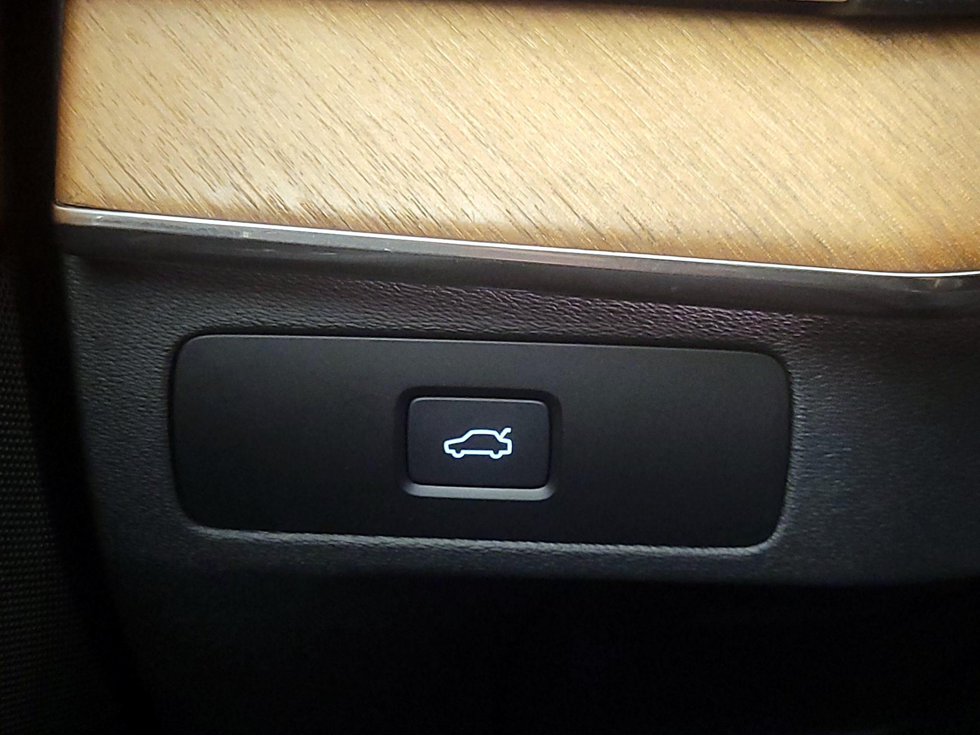 Thumbnail: 2024 Volvo XC90 - 14