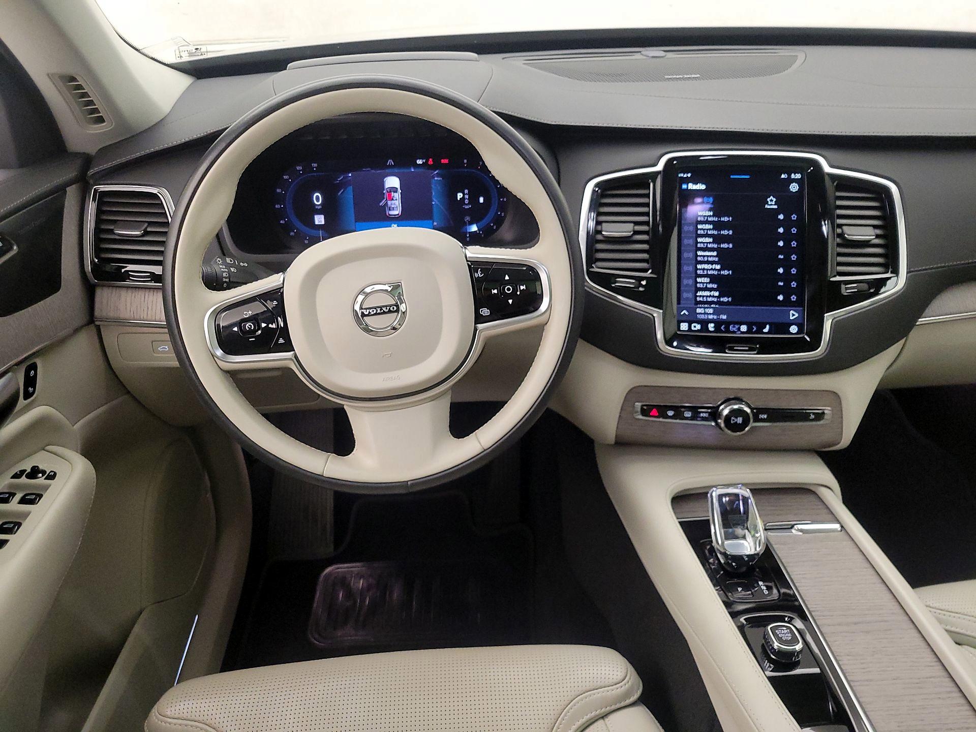 Thumbnail: 2023 Volvo XC90 - 10