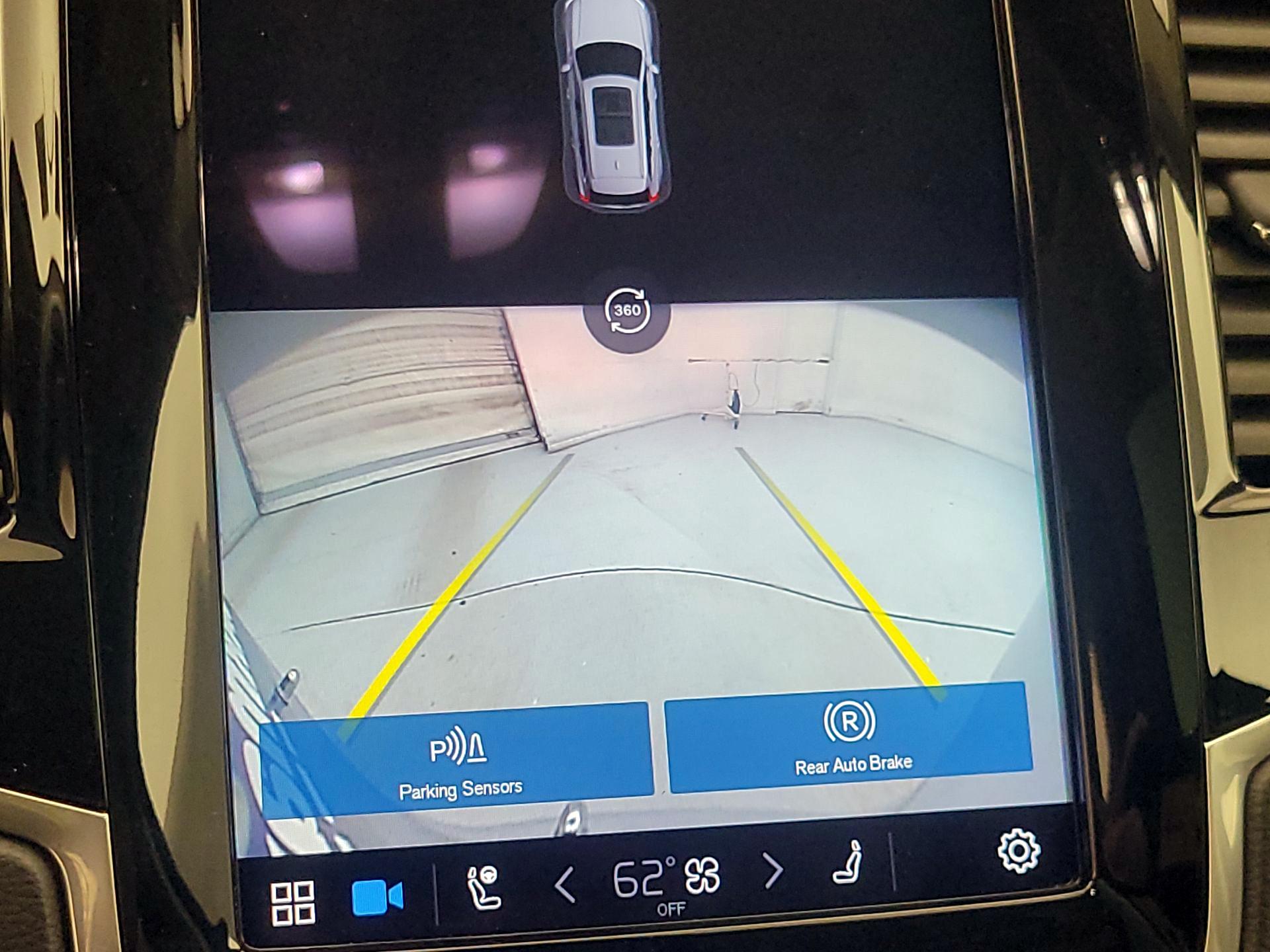 Thumbnail: 2023 Volvo XC90 - 14