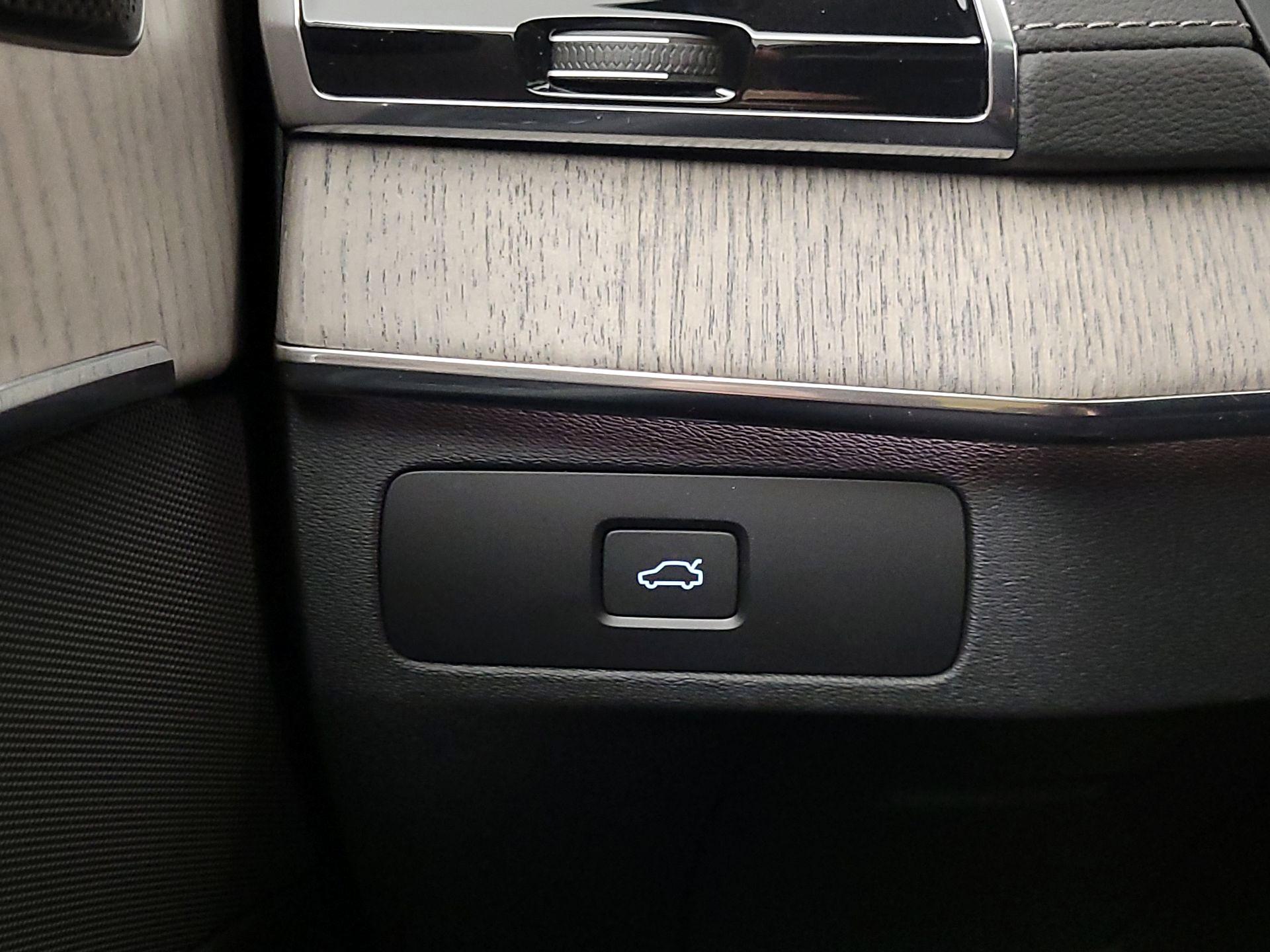 Thumbnail: 2024 Volvo XC90 - 13