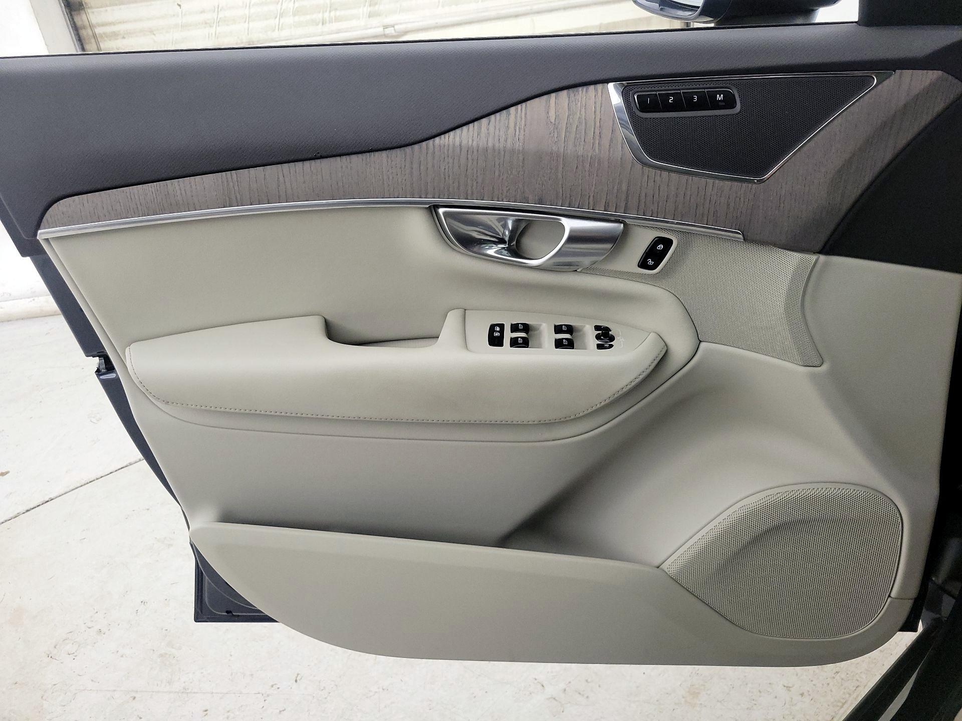 Thumbnail: 2024 Volvo XC90 - 12