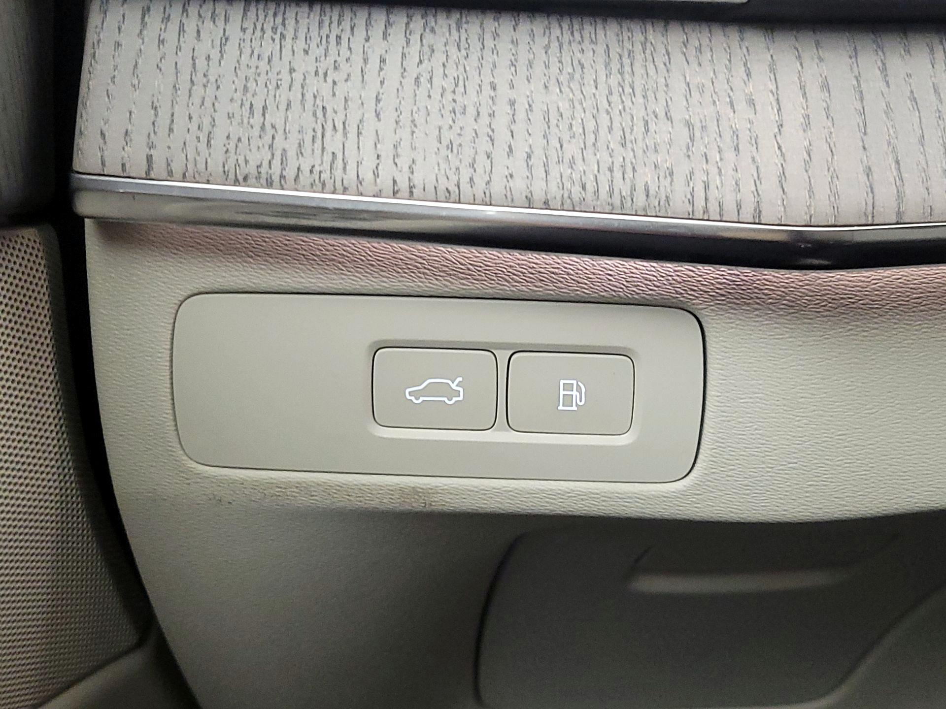 Thumbnail: 2024 Volvo XC90 - 13