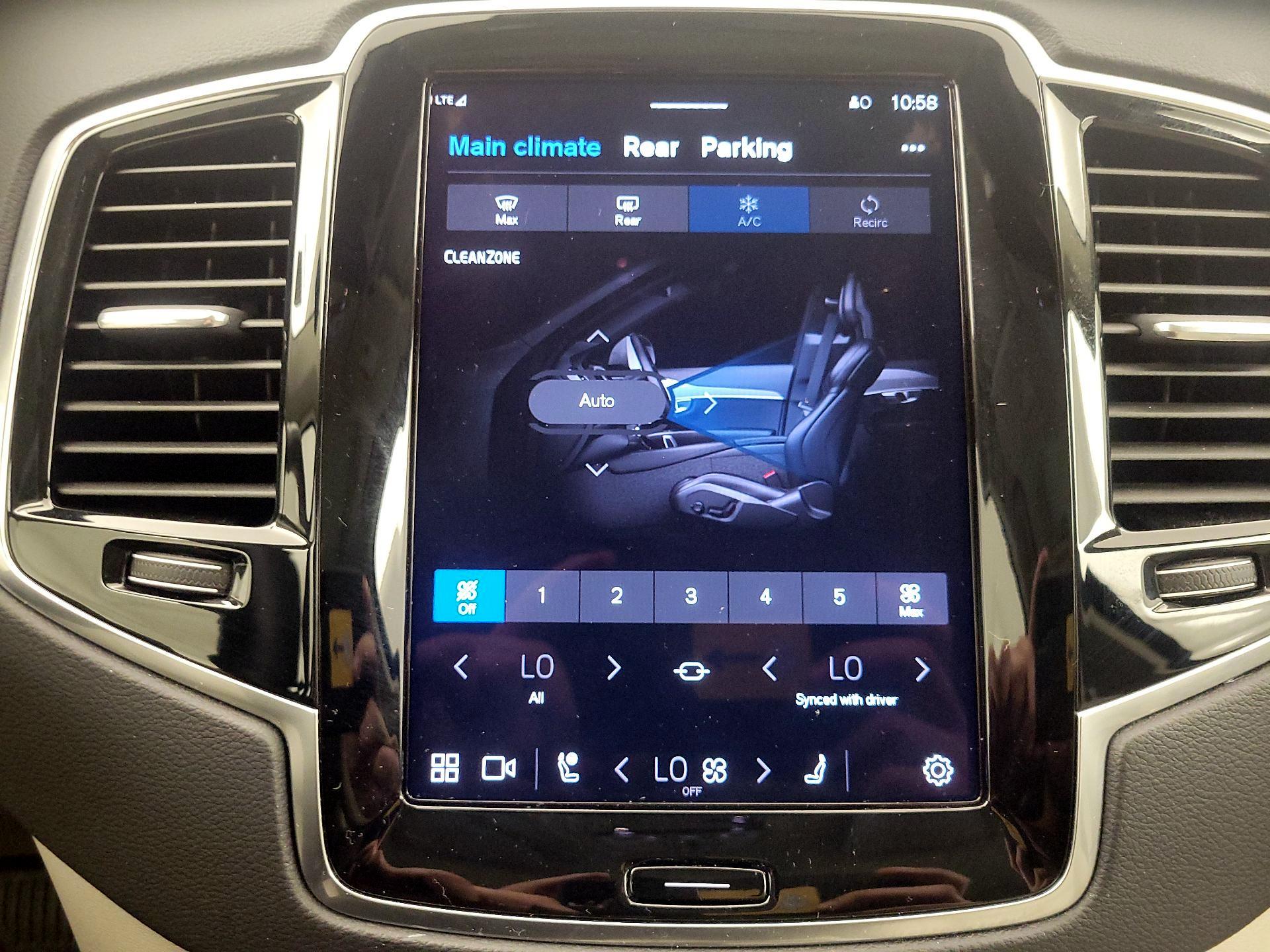 Thumbnail: 2024 Volvo XC90 - 17