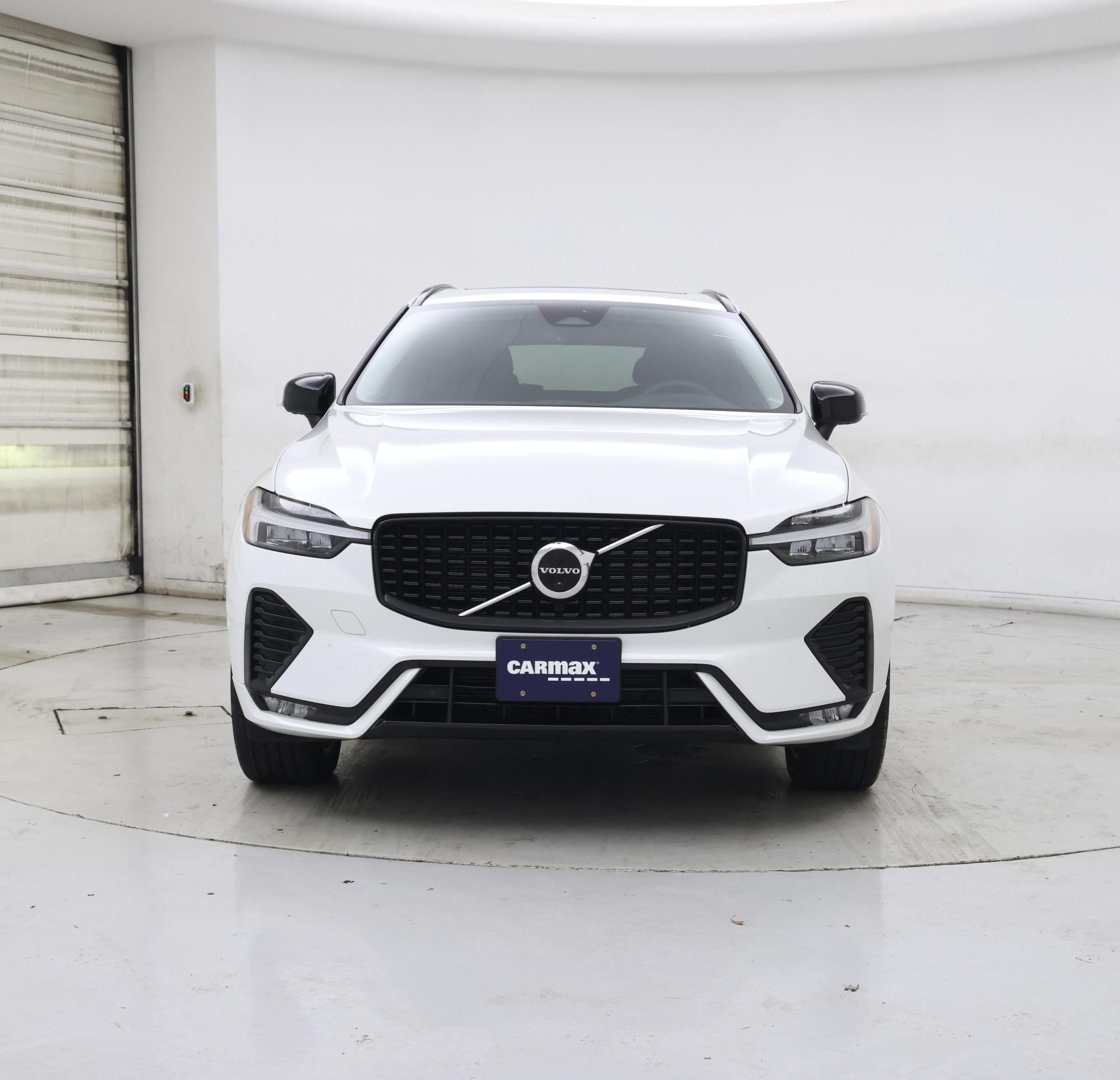 Thumbnail: 2023 Volvo XC60 - 5