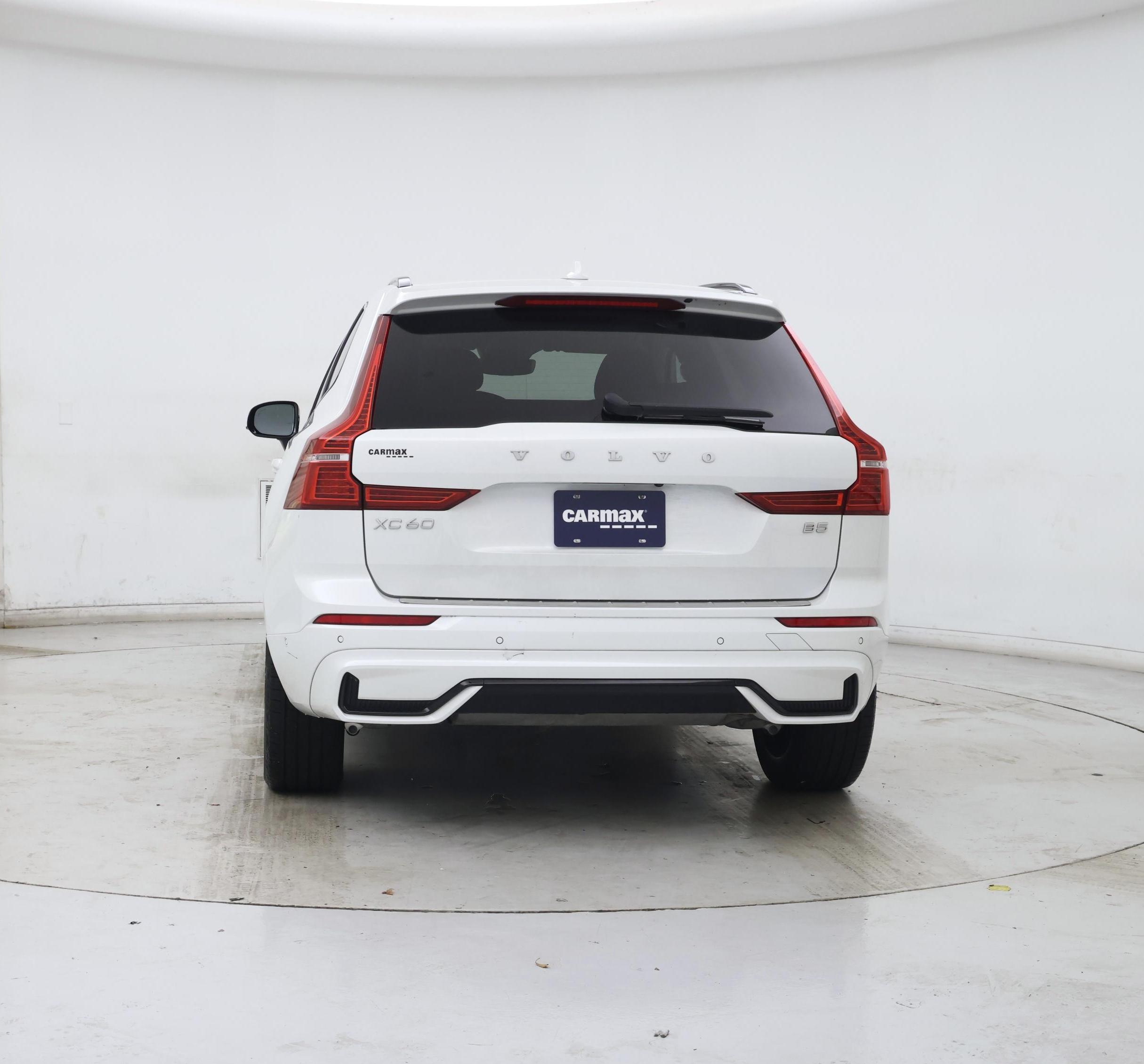 Thumbnail: 2023 Volvo XC60 - 6