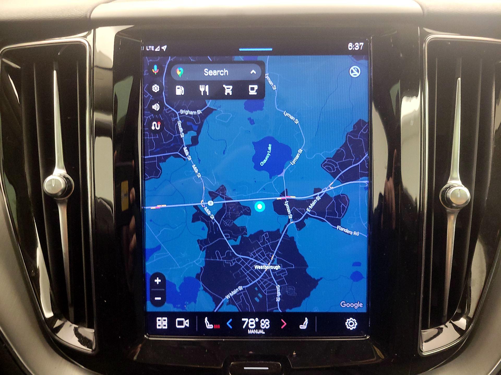 Thumbnail: 2023 Volvo XC60 - 14