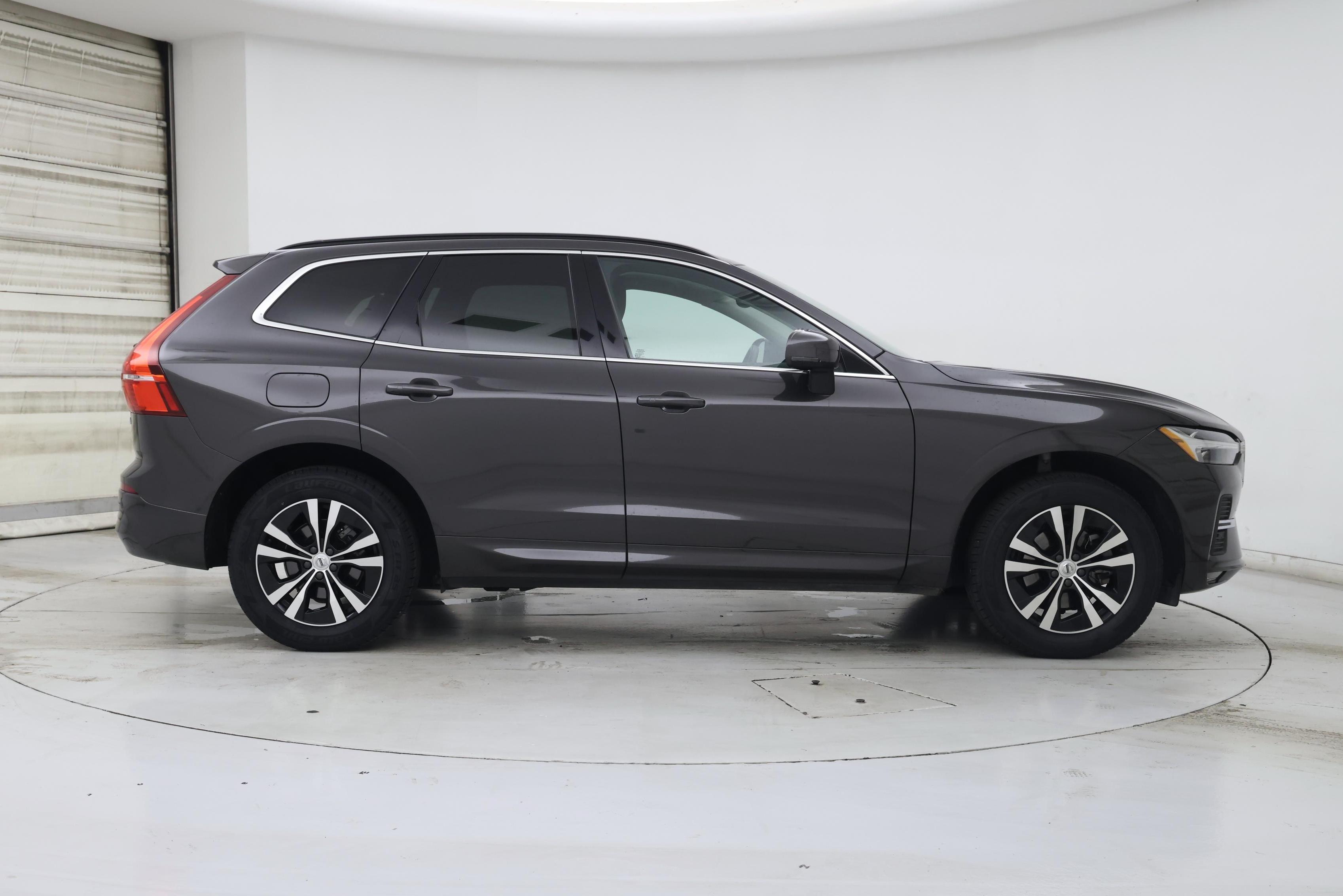 Thumbnail: 2023 Volvo XC60 - 7