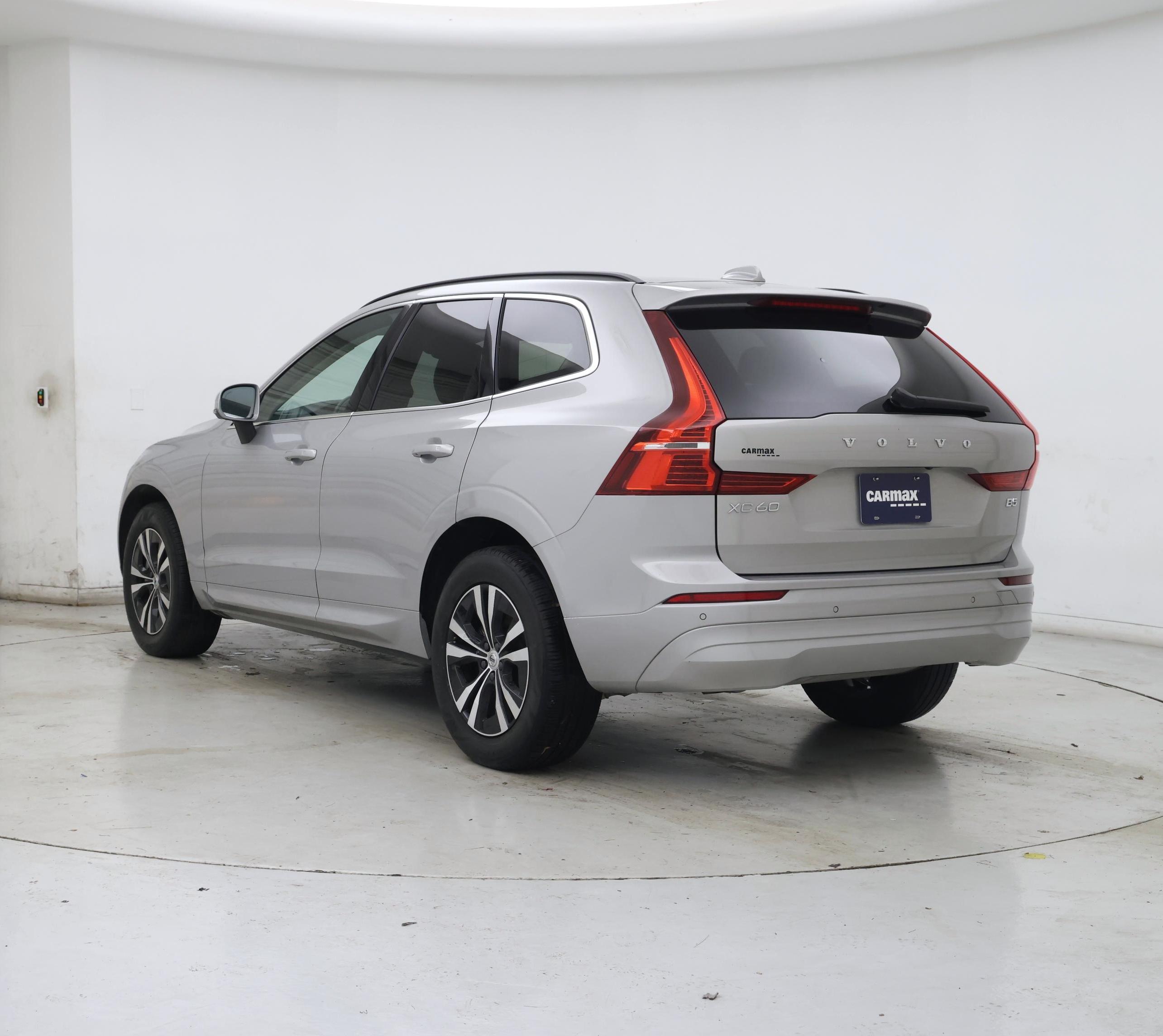 Thumbnail: 2023 Volvo XC60 - 2
