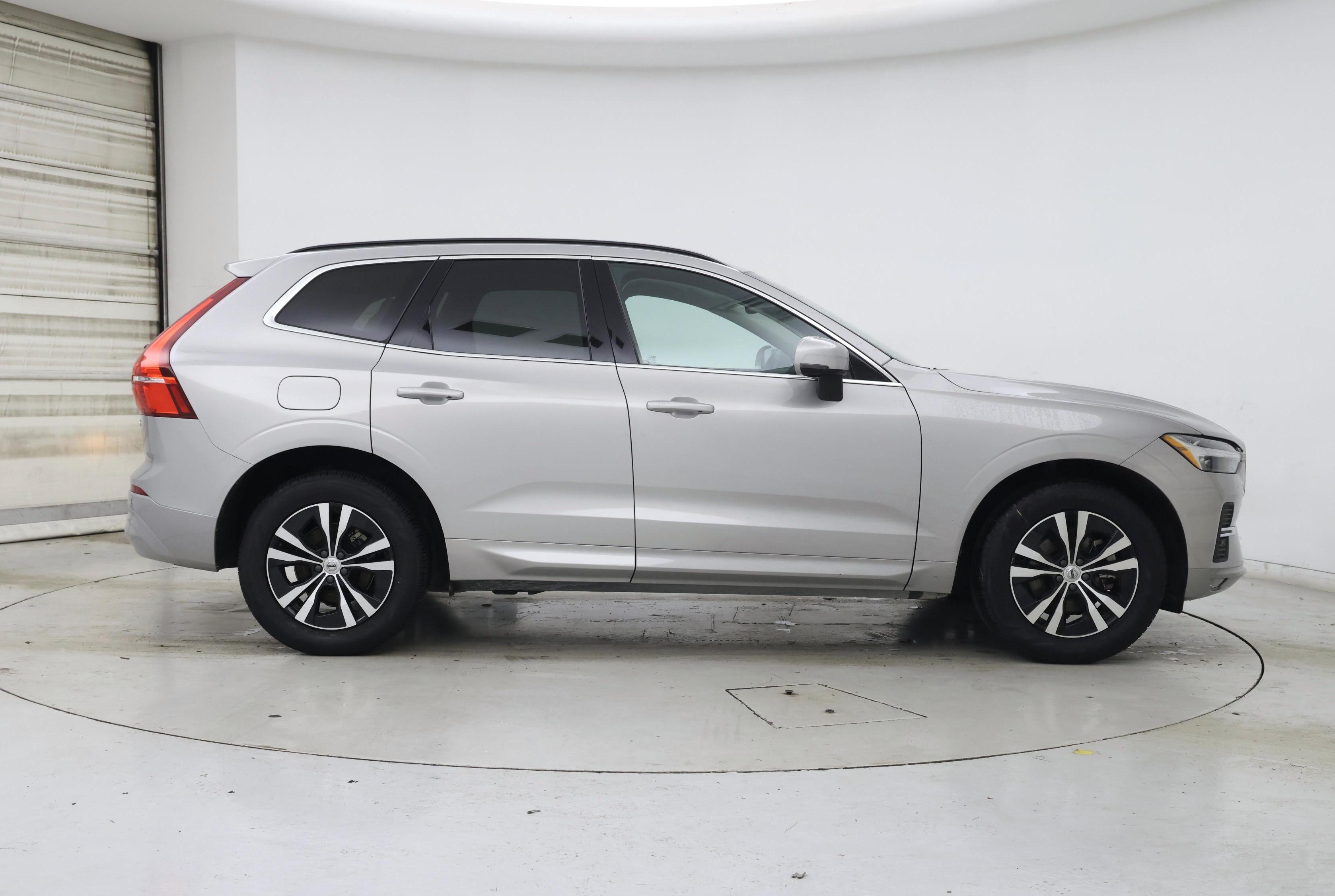 Thumbnail: 2023 Volvo XC60 - 7