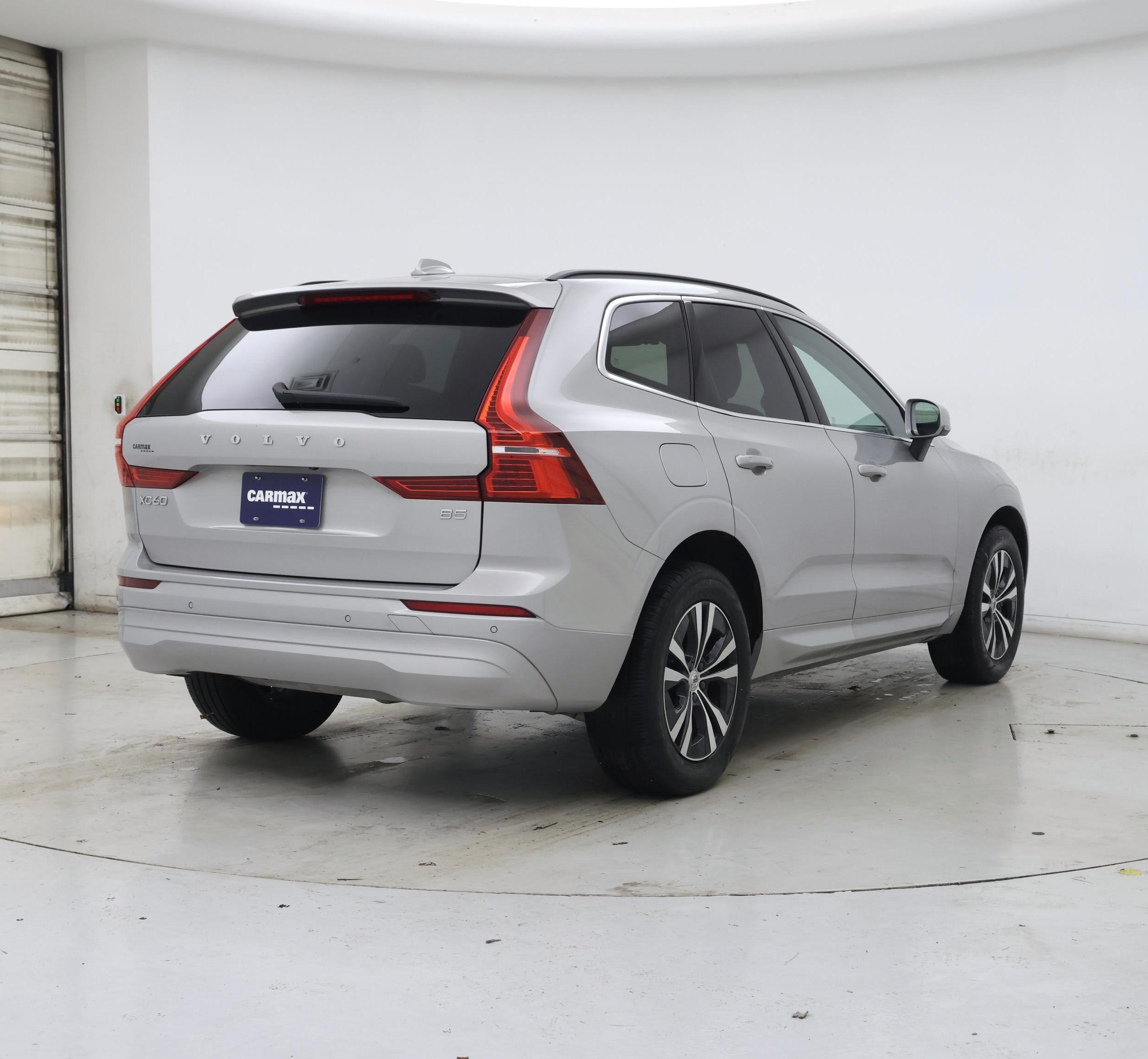 Thumbnail: 2023 Volvo XC60 - 8