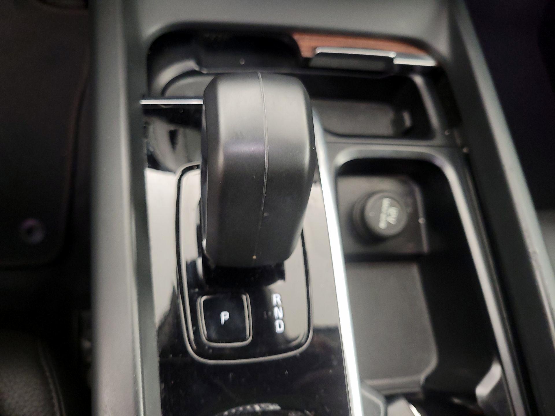 Thumbnail: 2023 Volvo XC60 - 15