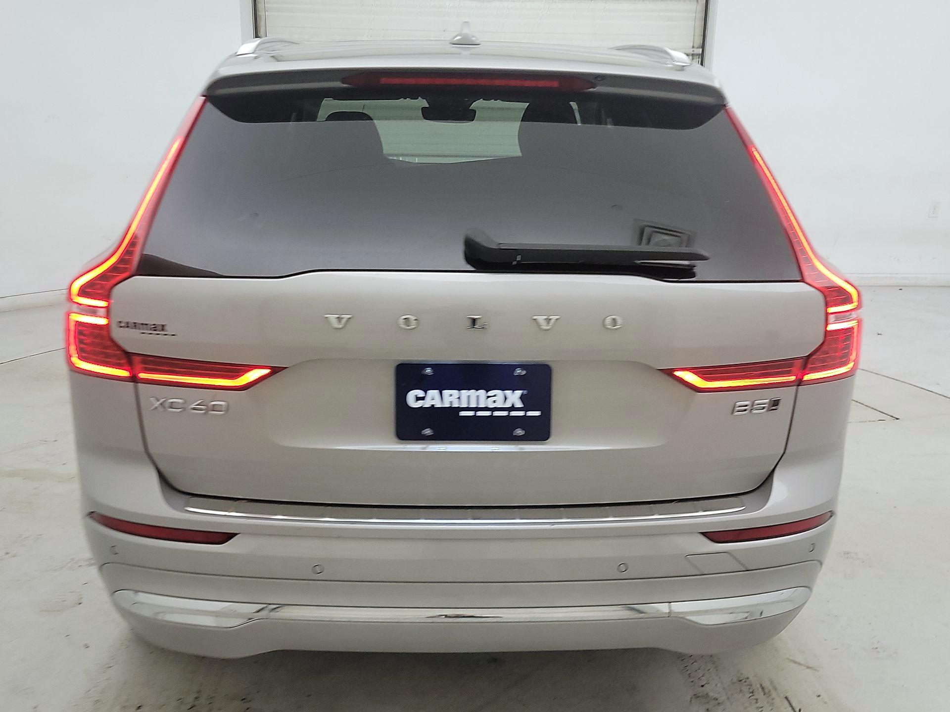 Thumbnail: 2023 Volvo XC60 - 6