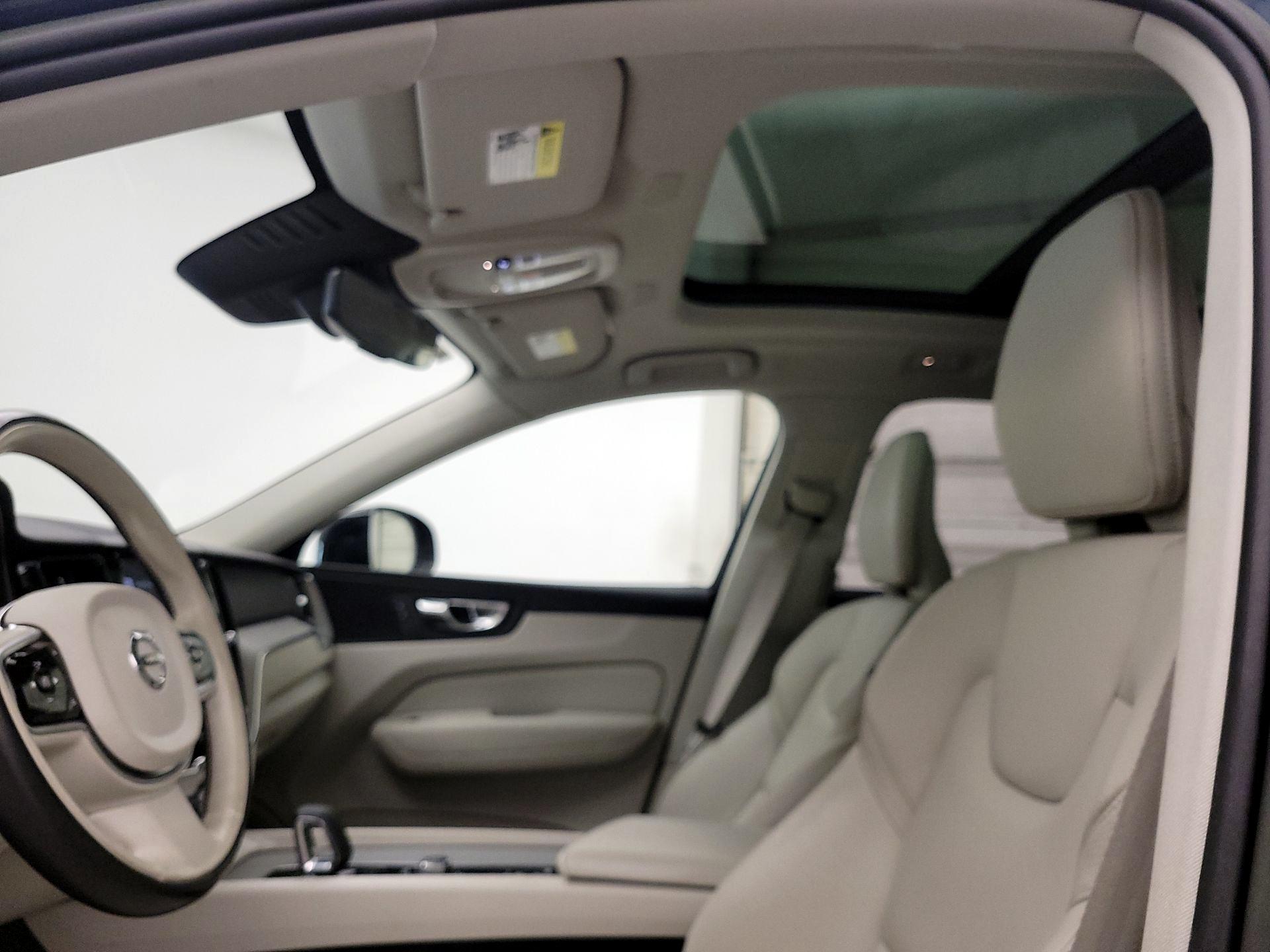 Thumbnail: 2023 Volvo XC60 - 19