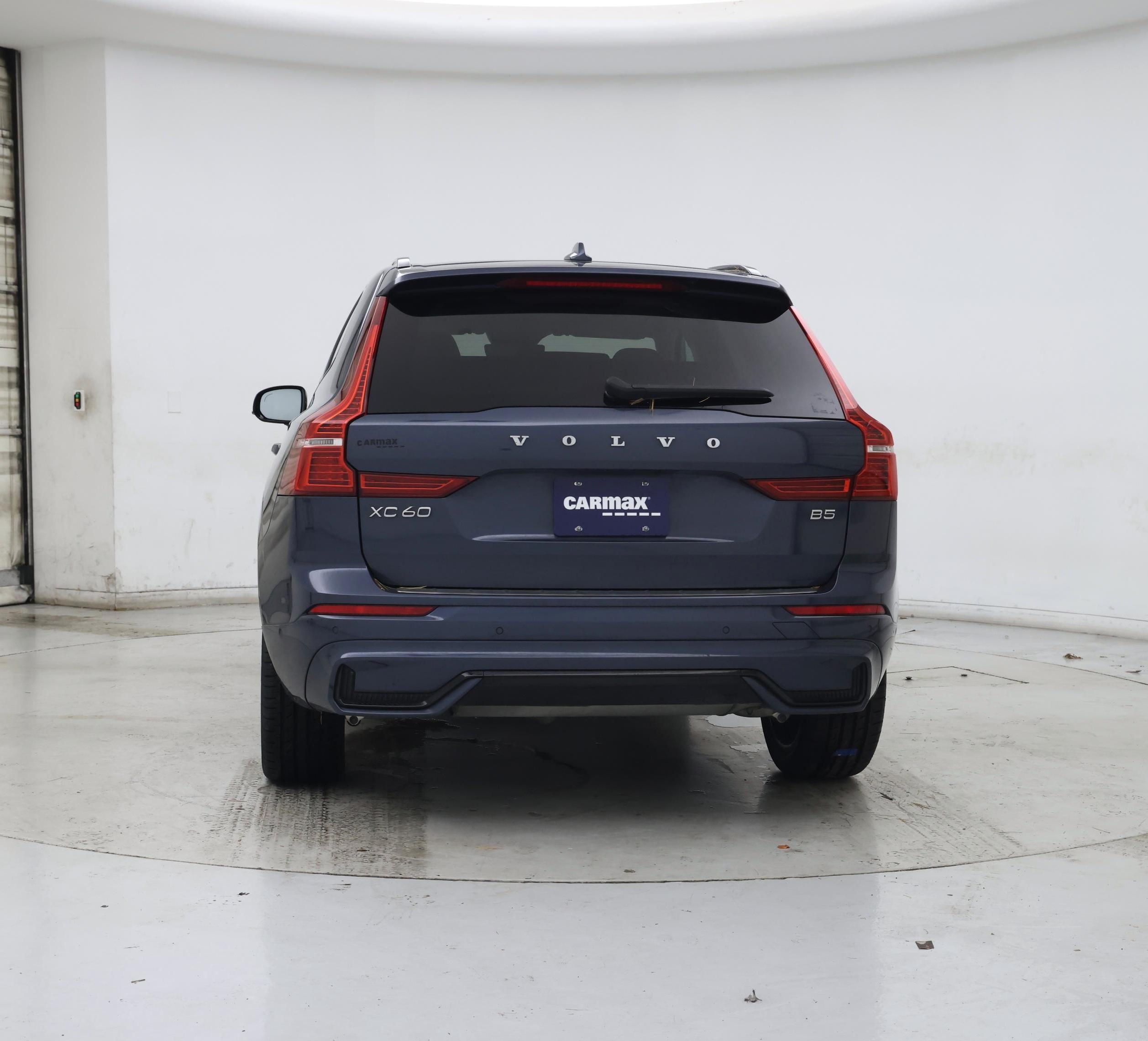 Thumbnail: 2023 Volvo XC60 - 6