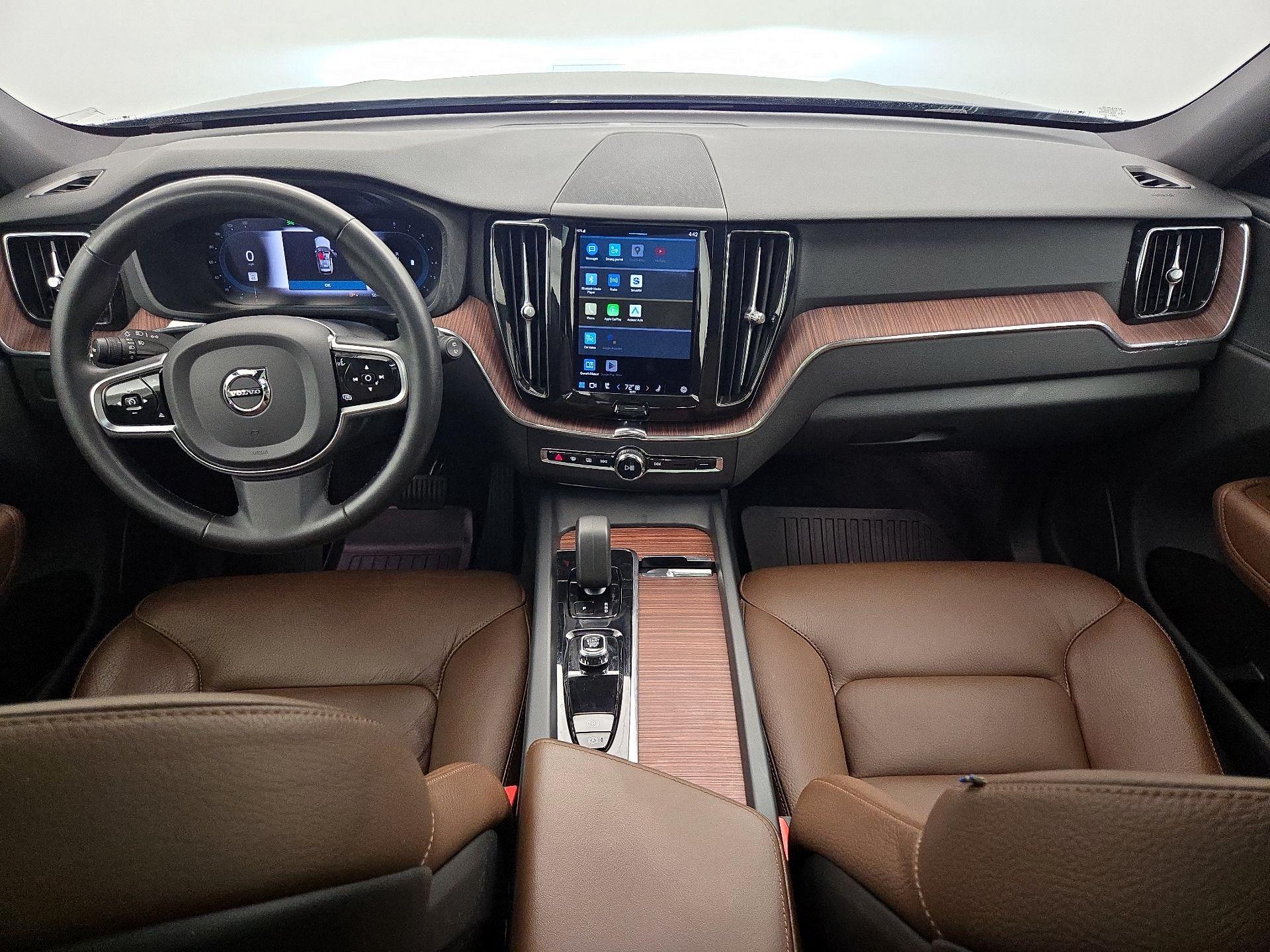 Thumbnail: 2023 Volvo XC60 - 9