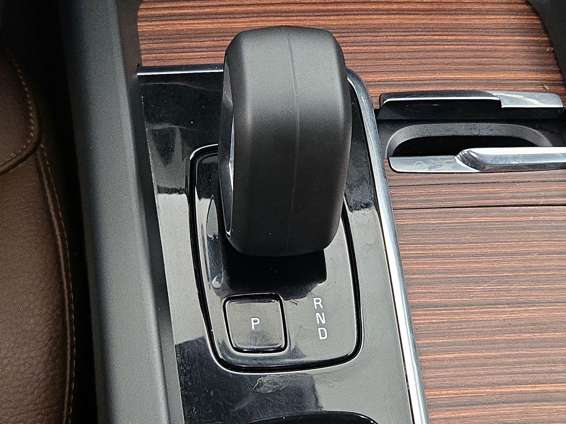 Thumbnail: 2023 Volvo XC60 - 17