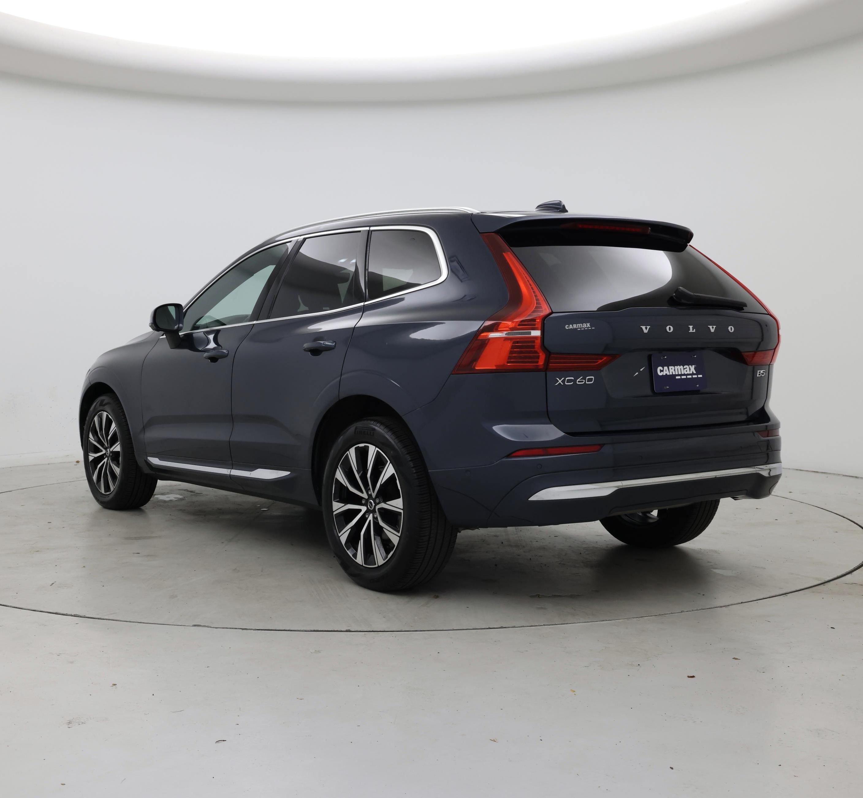 Thumbnail: 2023 Volvo XC60 - 2