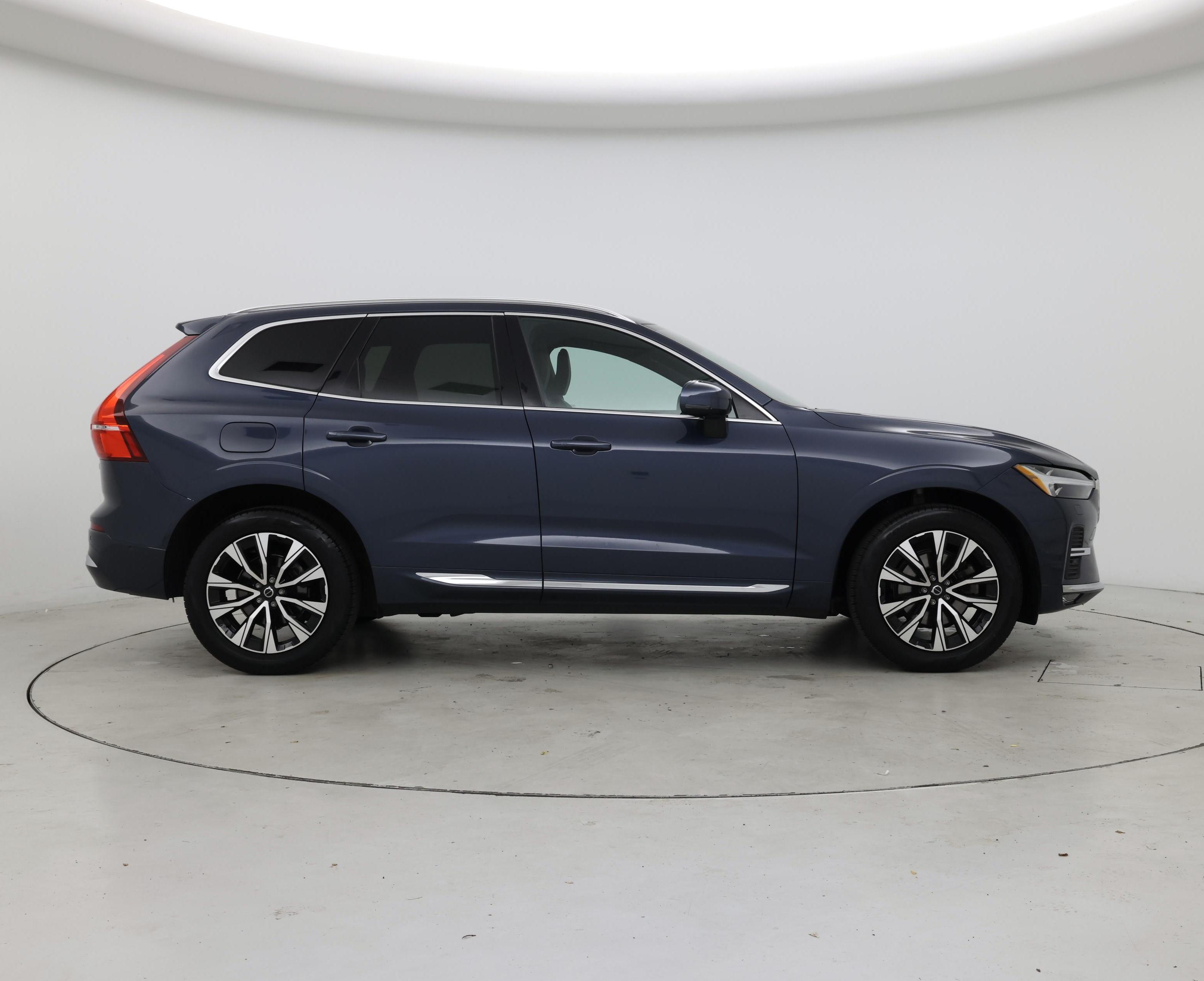 Thumbnail: 2023 Volvo XC60 - 7
