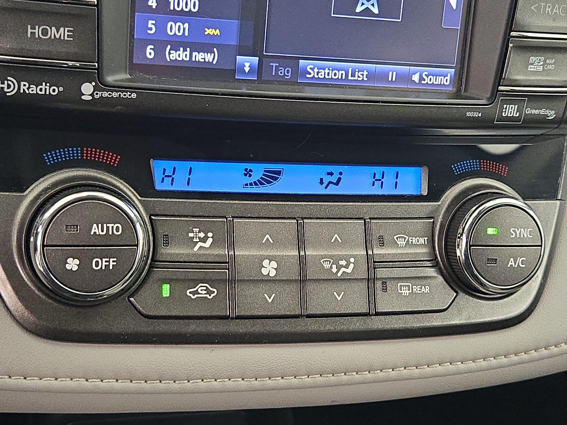 Thumbnail: 2014 Toyota RAV4 - 16