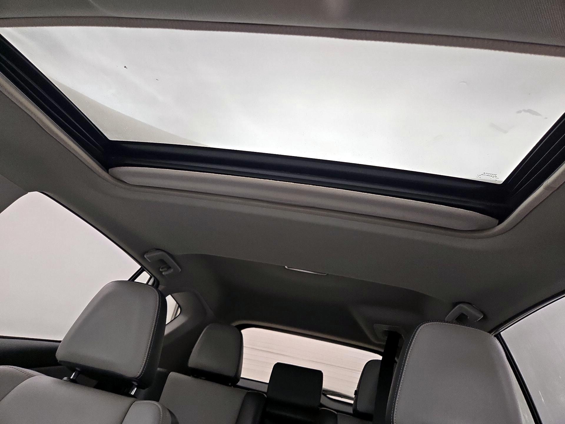 Thumbnail: 2014 Toyota RAV4 - 19