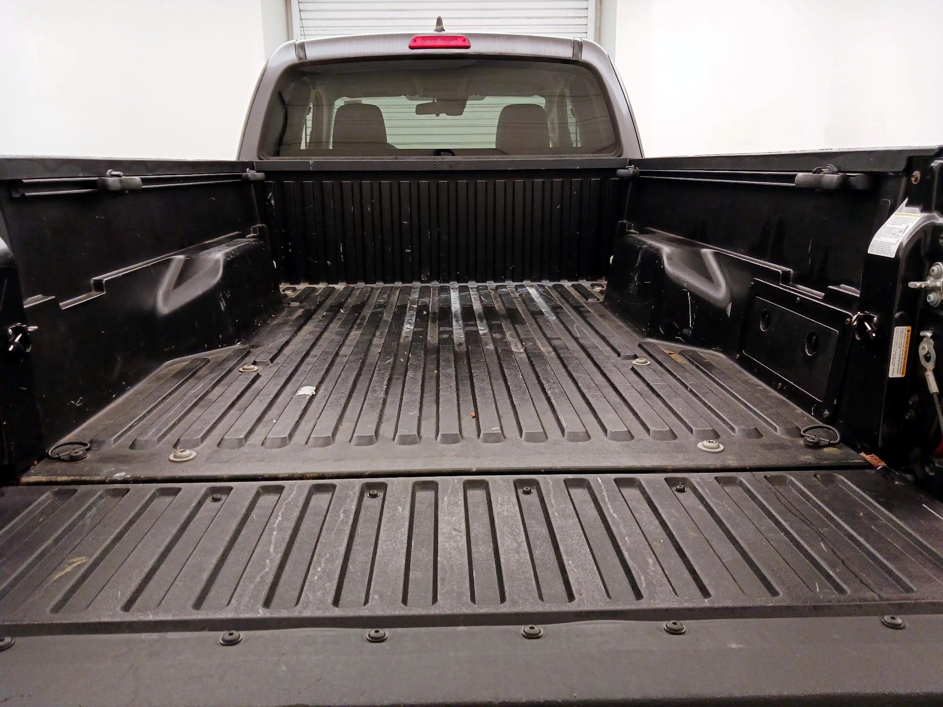 Thumbnail: 2020 Toyota Tacoma - 19
