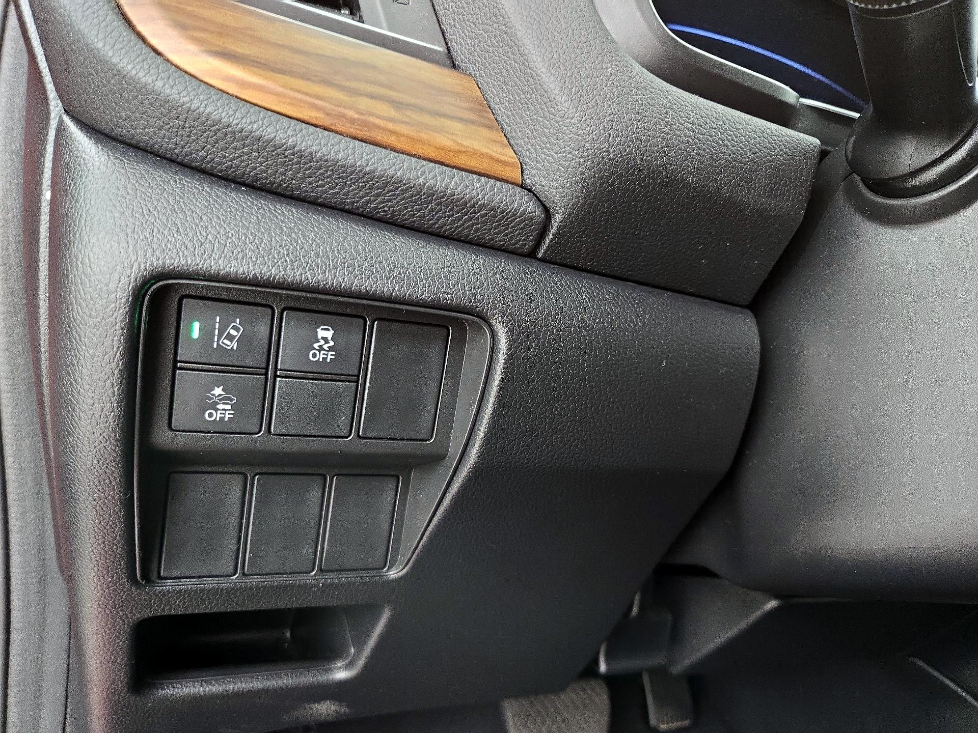 Thumbnail: 2017 Honda CR-V - 13