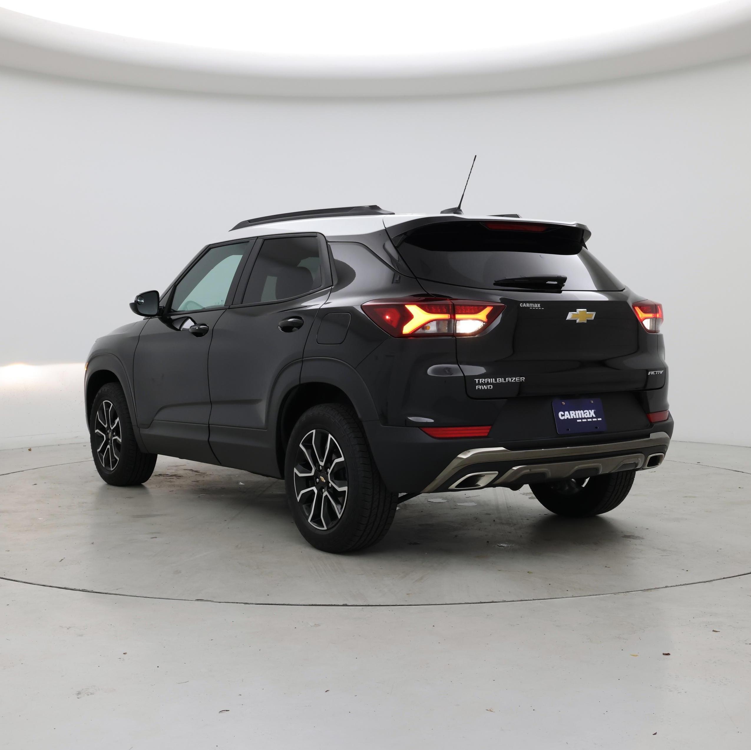 Thumbnail: 2023 Chevrolet TrailBlazer - 2