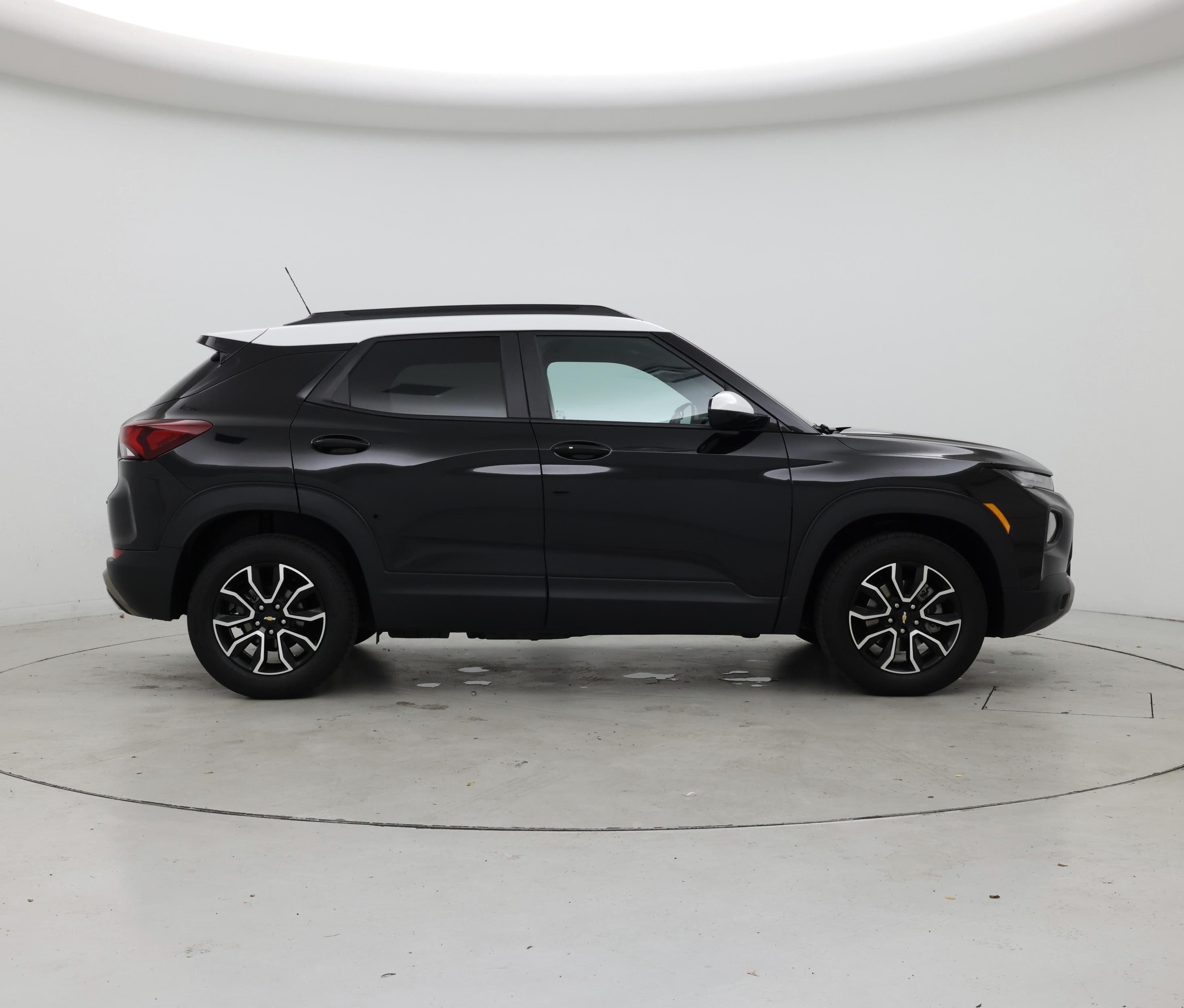 Thumbnail: 2023 Chevrolet TrailBlazer - 7