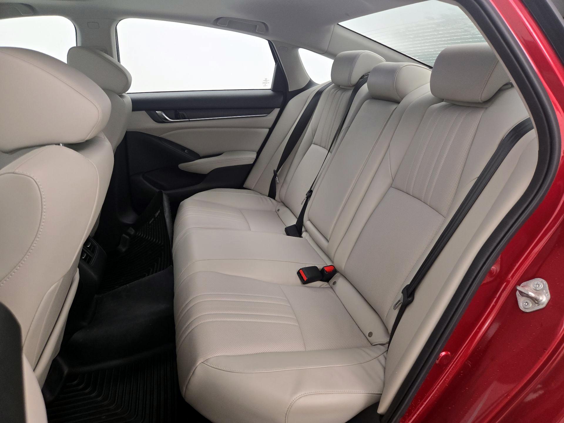 Thumbnail: 2018 Honda Accord - 20