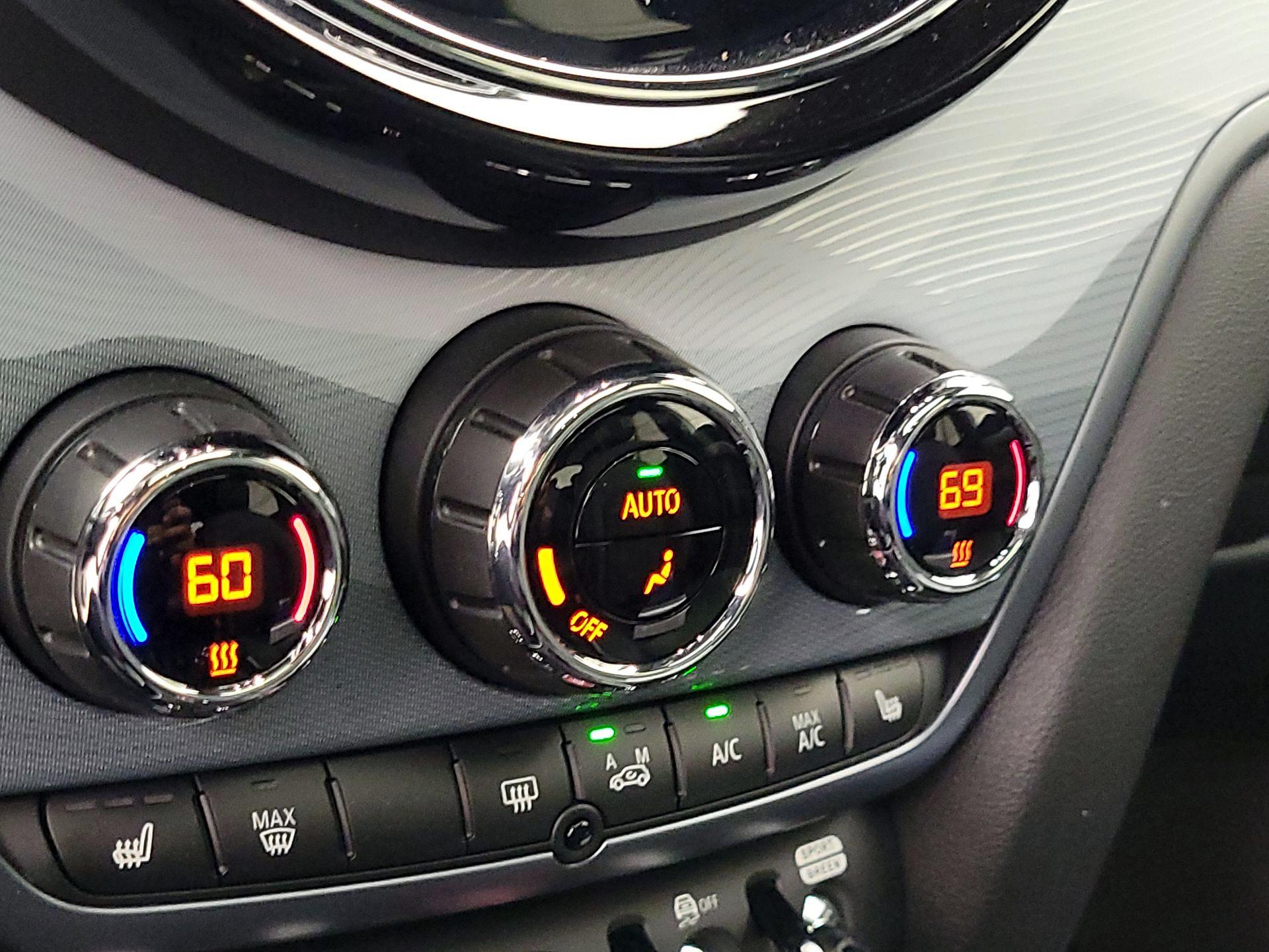 Thumbnail: 2024 MINI Cooper Countryman - 16