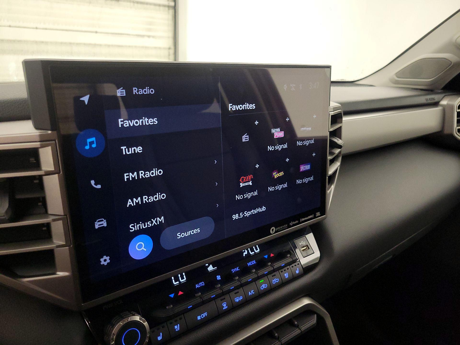 Thumbnail: 2023 Toyota Tundra - 15