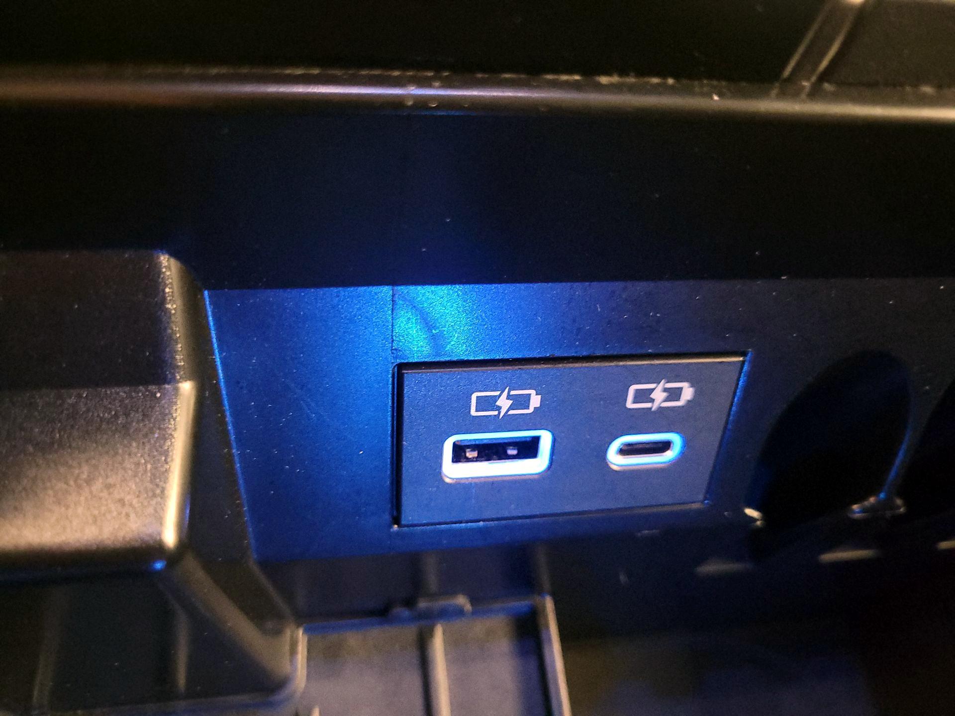 Thumbnail: 2023 Toyota Tundra - 18