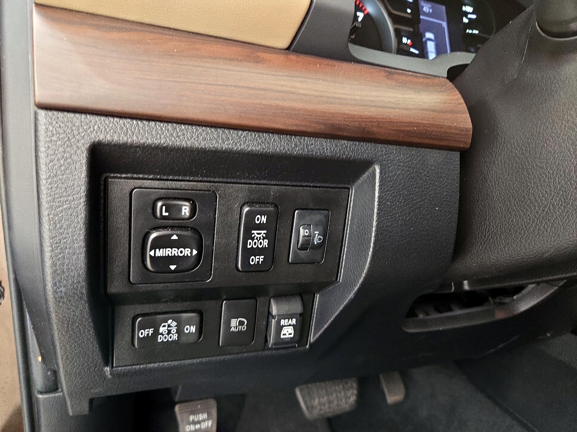 Thumbnail: 2019 Toyota Tundra - 13