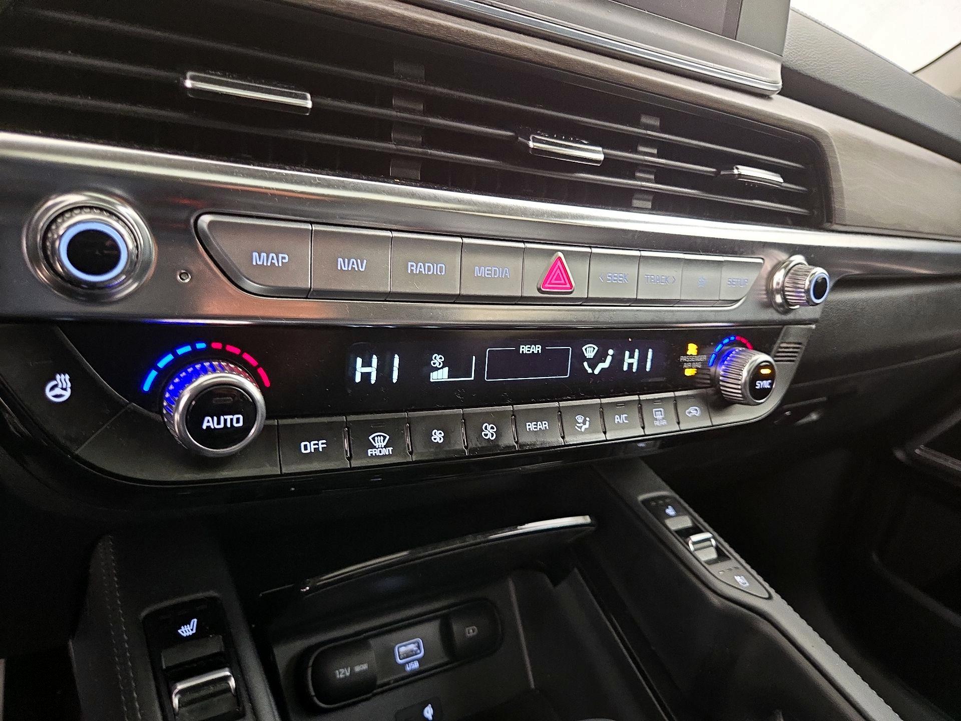Thumbnail: 2020 Kia Telluride - 17