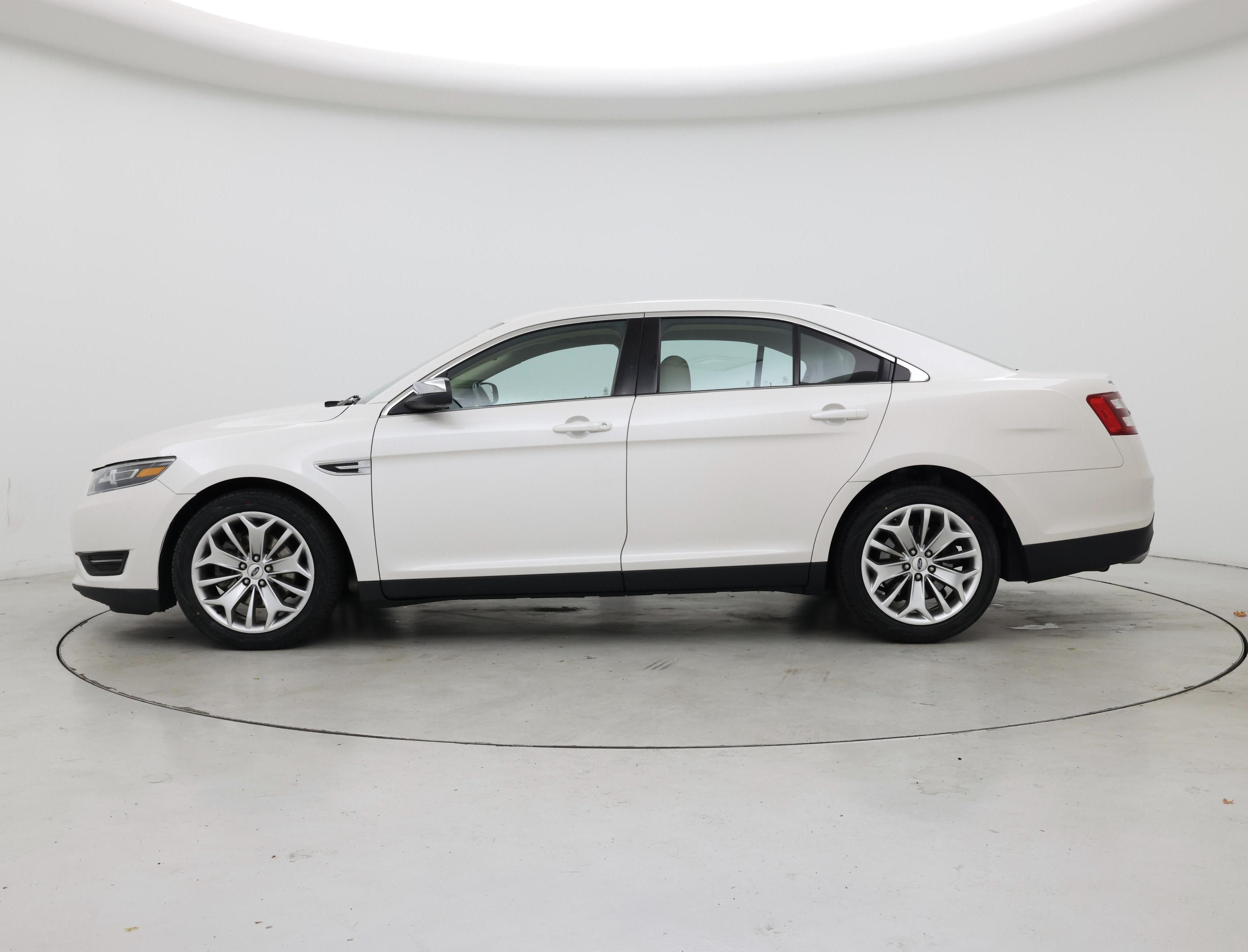 Thumbnail: 2015 Ford Taurus - 3